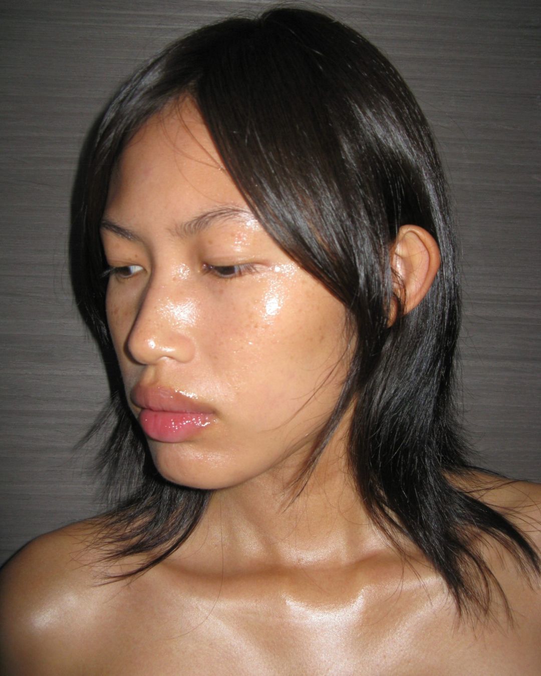 Che cos'è l'hybrid beauty, l'incontro tra trucco e skincare 2 in 1, per una vita pratica e una routine breve ed efficace