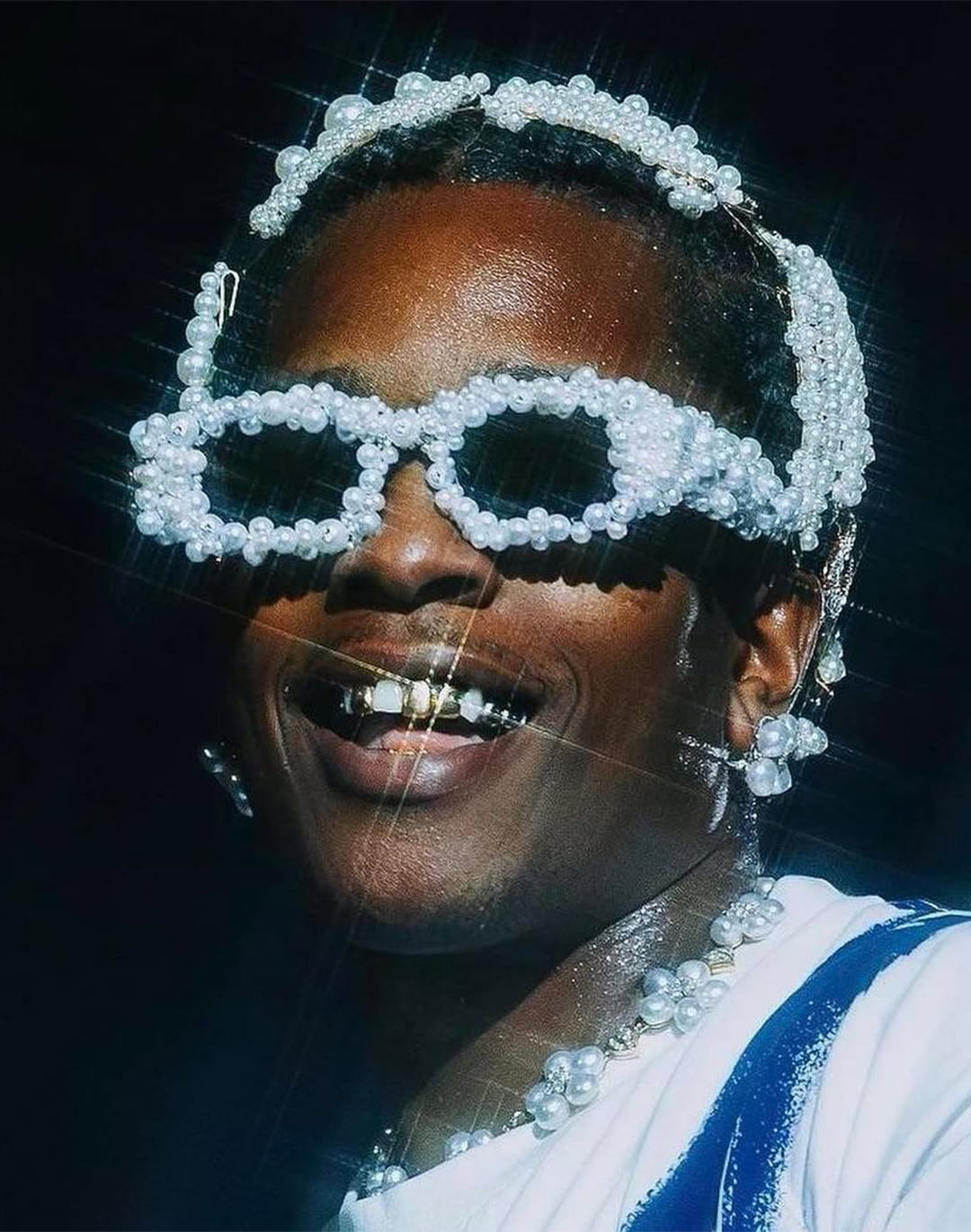 L’ossessione della GenZ per le cose che brillano La crystal-craze rimarrà un trend nel 2026?