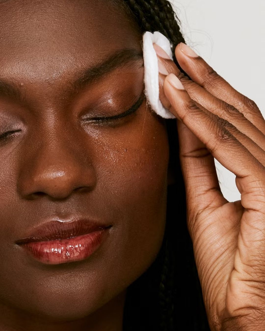 Remove your makeup without worrying about never wearing makeup again Eyes, mascara and the most difficult part of the evening beauty routine