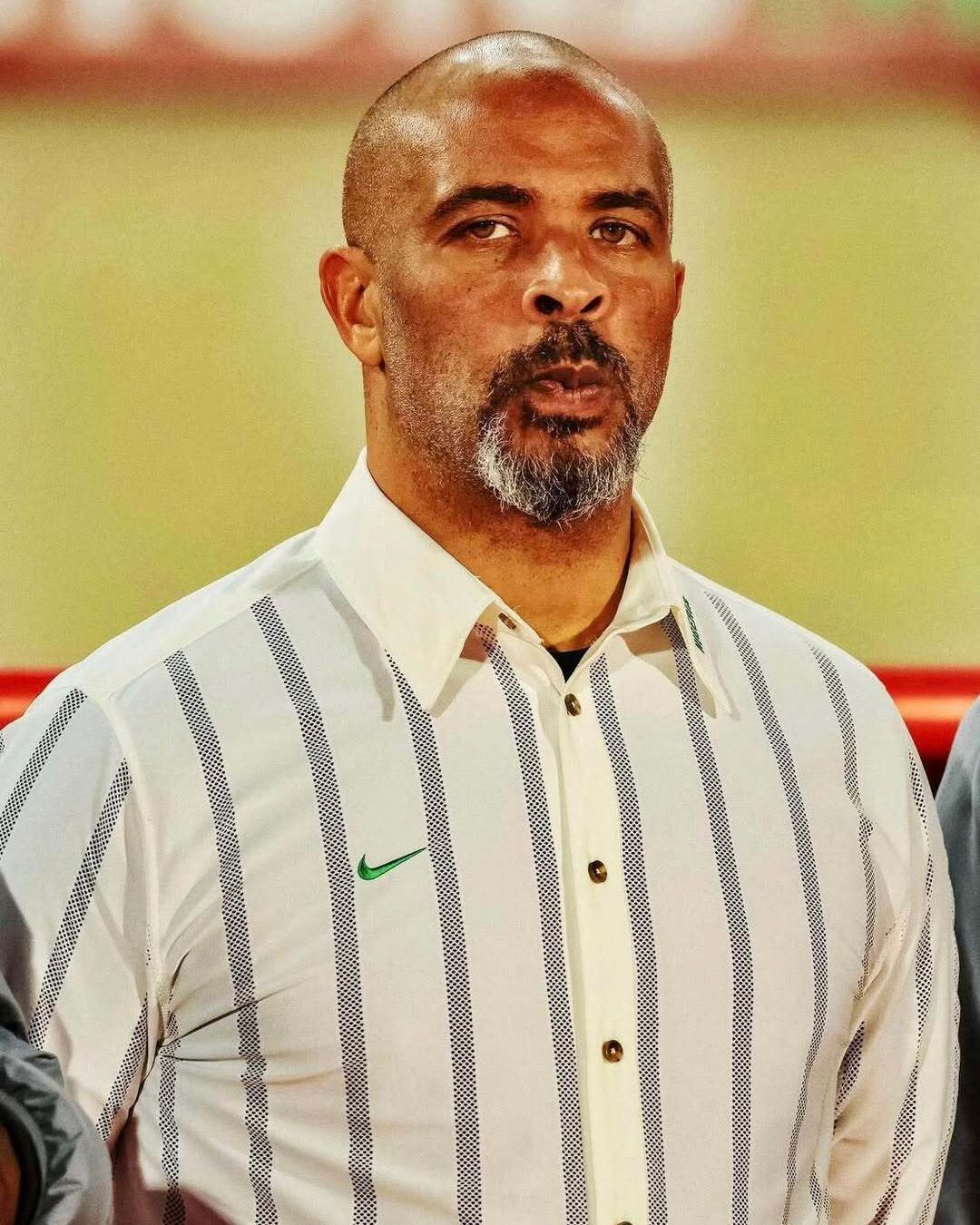 La Coppa d'Africa è stata una questione di stile per Éric Chelle Il CT della Nigeria ha rubato la scena con outfit impeccabili