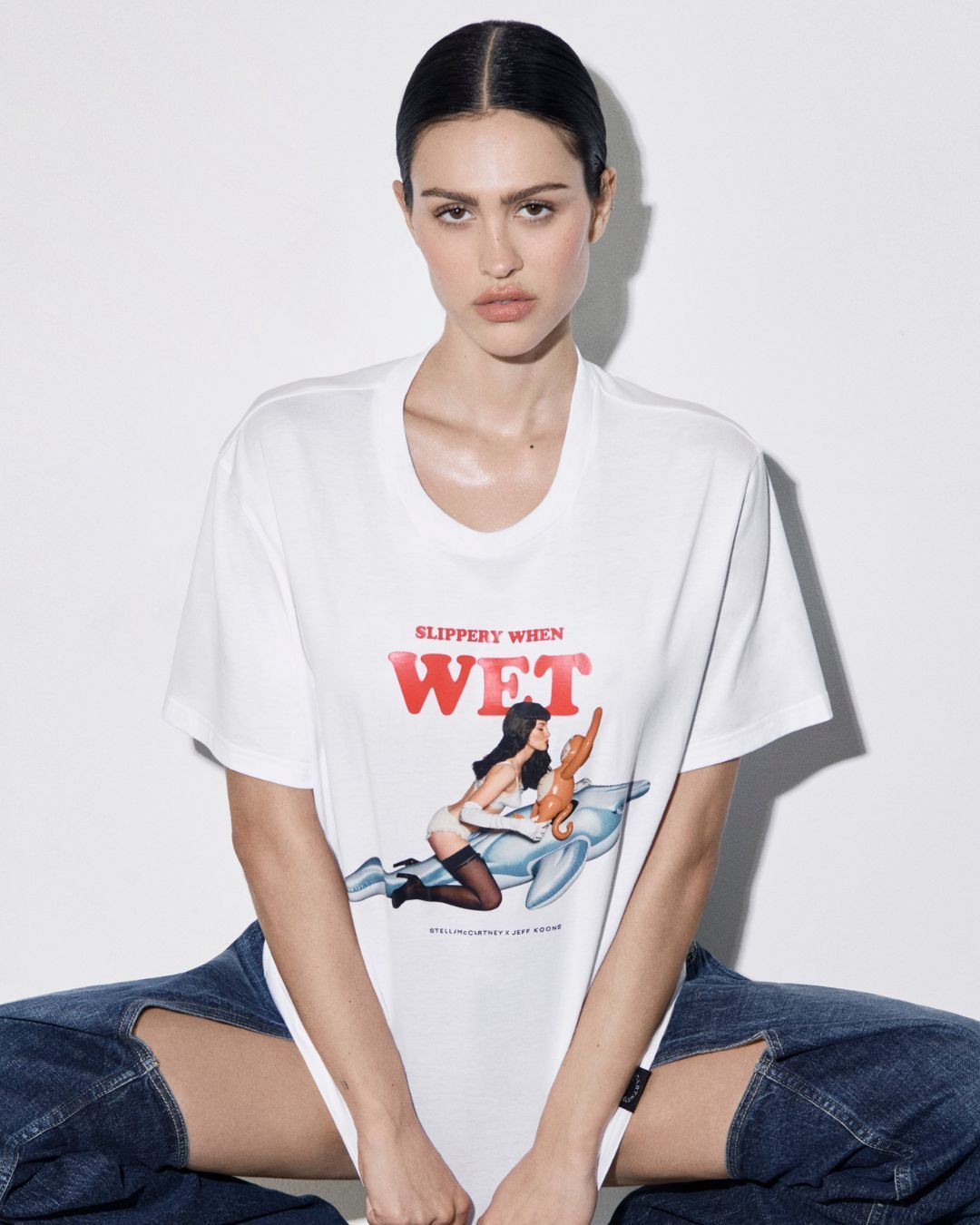 Stella McCartney and Jeff Koons present the new capsule collection Amelia Gray is the face of the capsule