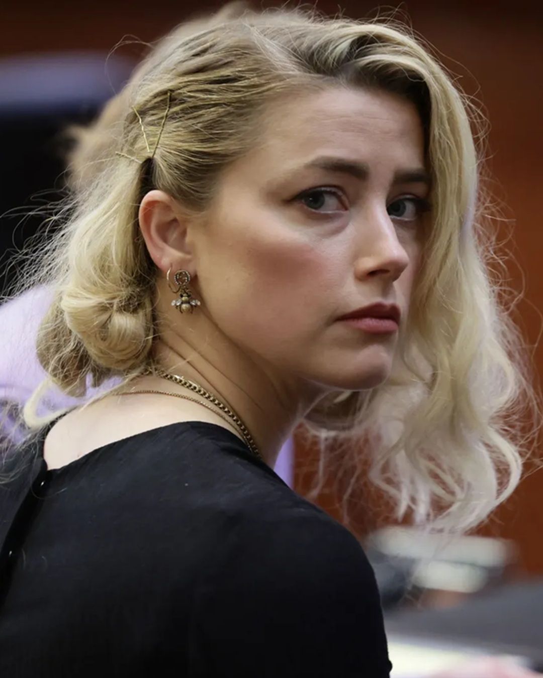 The permanent media court: when reporting violence means losing your voice The case of Amber Heard in the documentary “Silenced” as an example of how reporting abuse can become punishment
