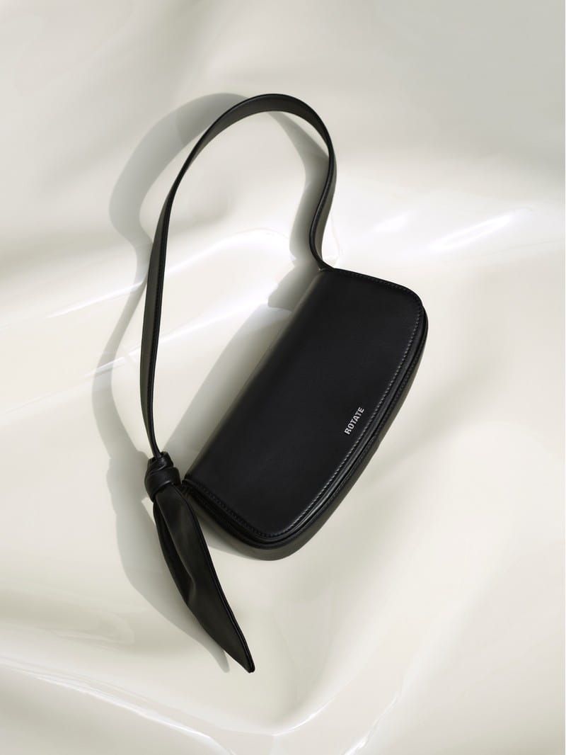 Rotate has presented its first collection of bags With a party in Copenhagen during the fashion week of the Danish capital | Image 601782