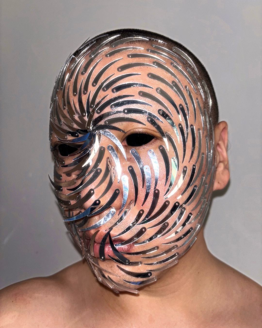 Il mondo della bellezza ha bisogno di critici Intervista a Shi Hejun, il make-up artist dell'estasi innaturale