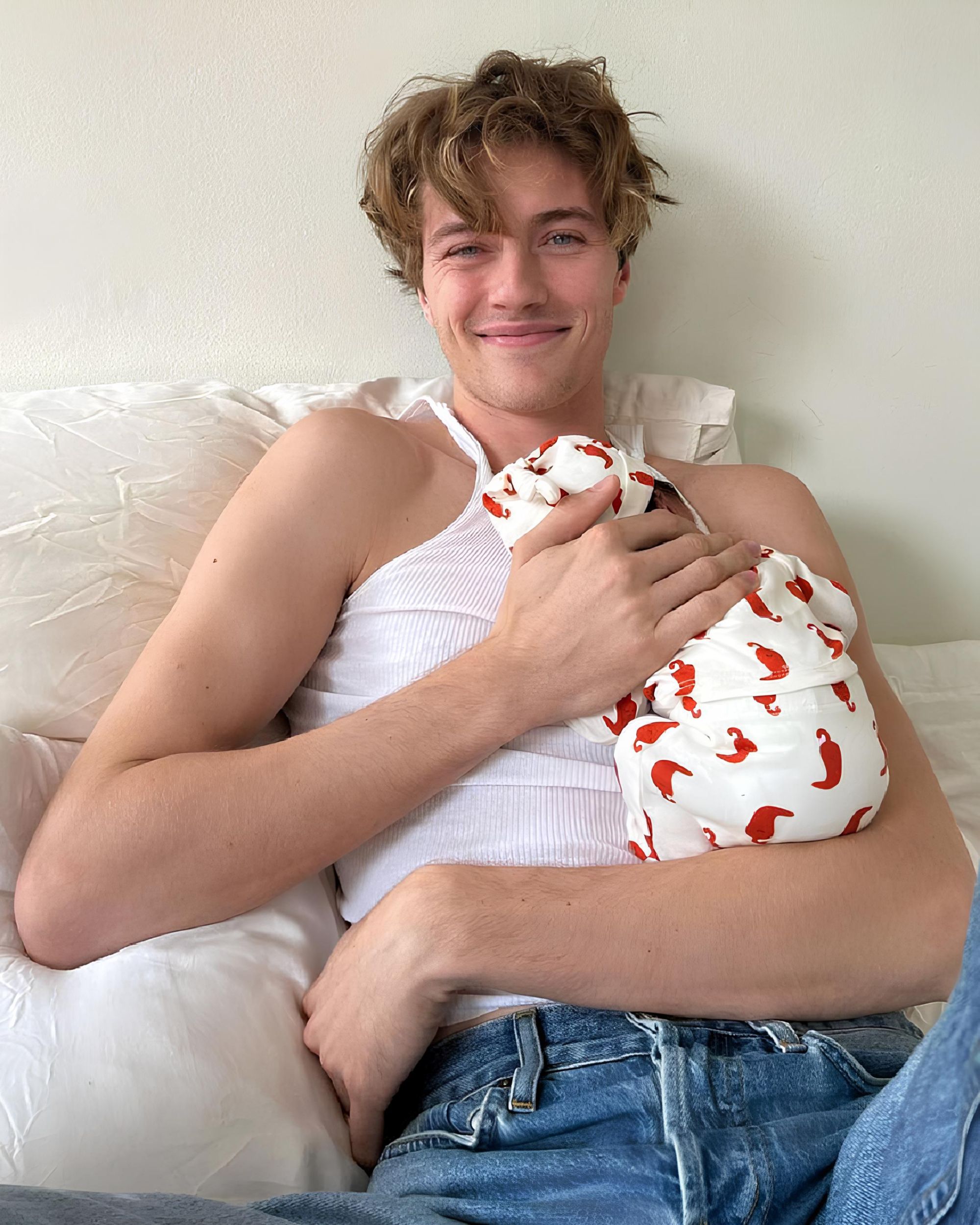 Cos'è la Generation Z Dad? I giovanissimi che vorrebbero diventare padri, con tutte le difficoltà di oggi