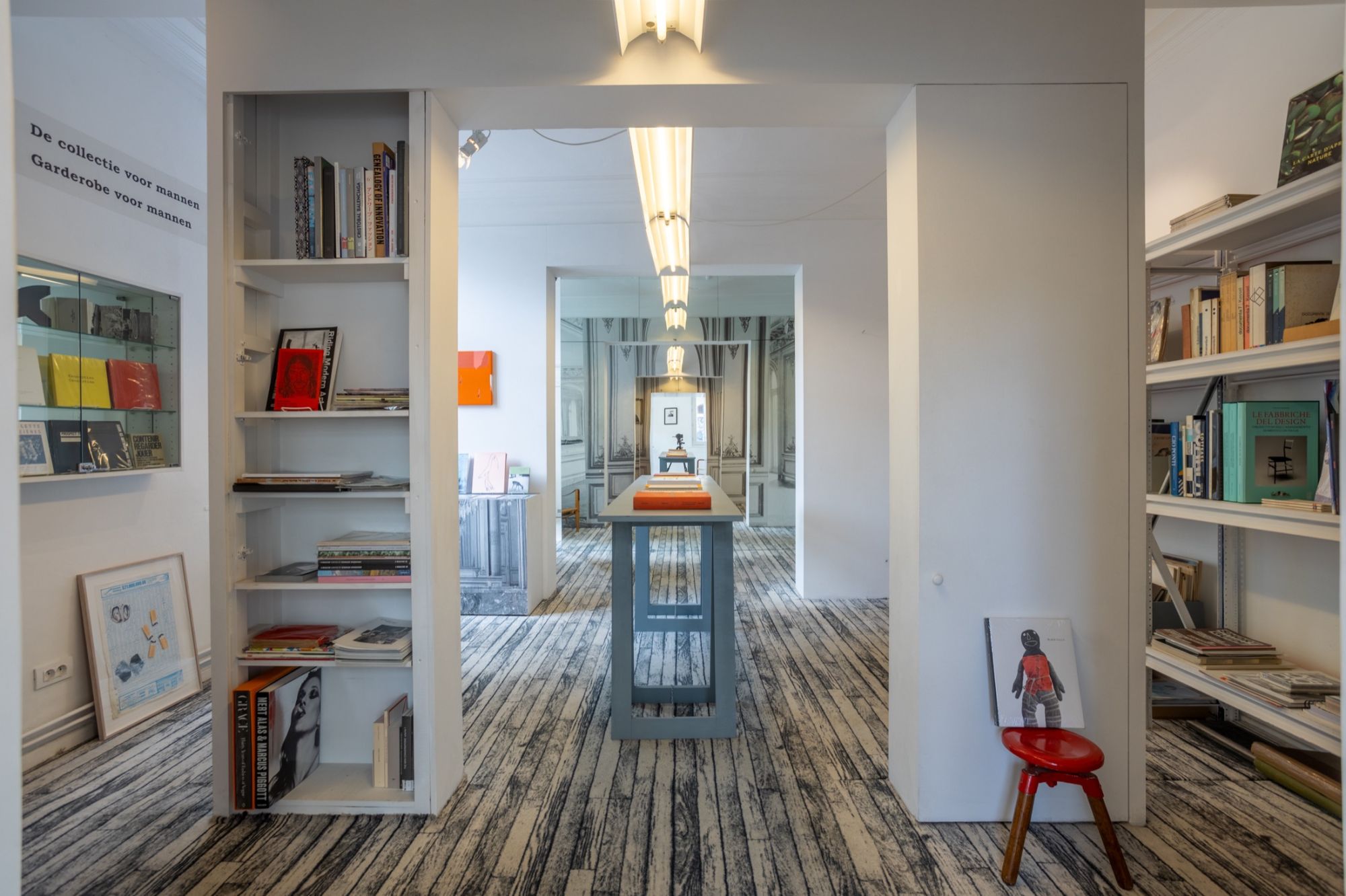 «Entrare in una libreria oggi è un gesto politico», intervista a Saint-Martin Bookshop Come costruire un landmark culturale fisico nell’era del brainrot | Image 603445