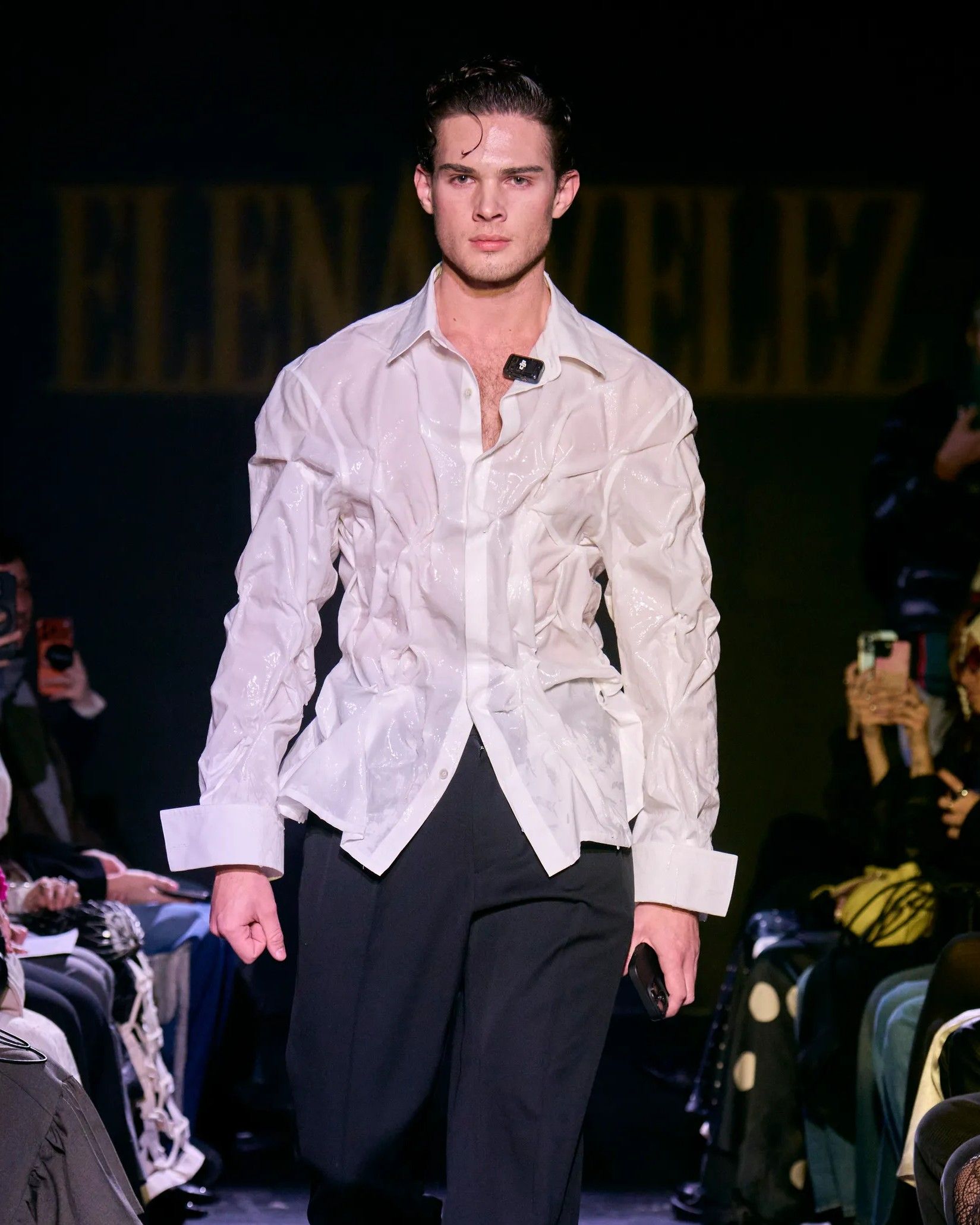 A New York ha sfilato l’influencer più problematico del mondo Si fa chiamare Clavicular, è il re del looksmaxxing e dice di farsi di meth per restare magro