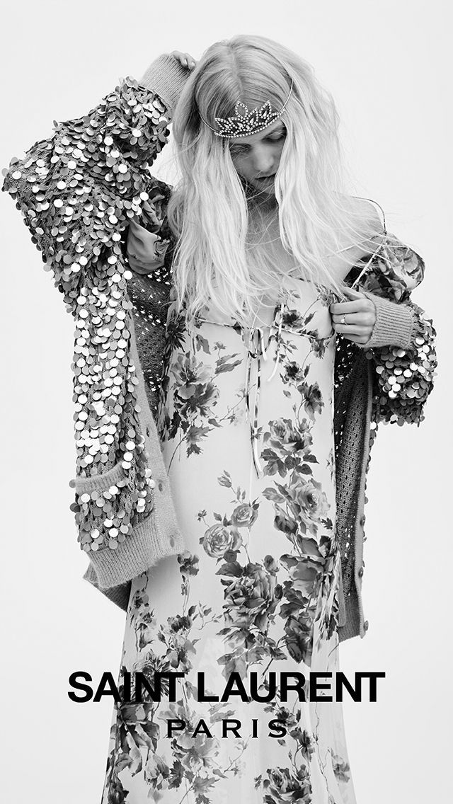 La tiara, ovvero l’oggetto più ambiguo dell’universo fashion Storia, cultura pop e ironia glamour di un gioiello amato da principesse, rock star e reginette messy | Image 604508