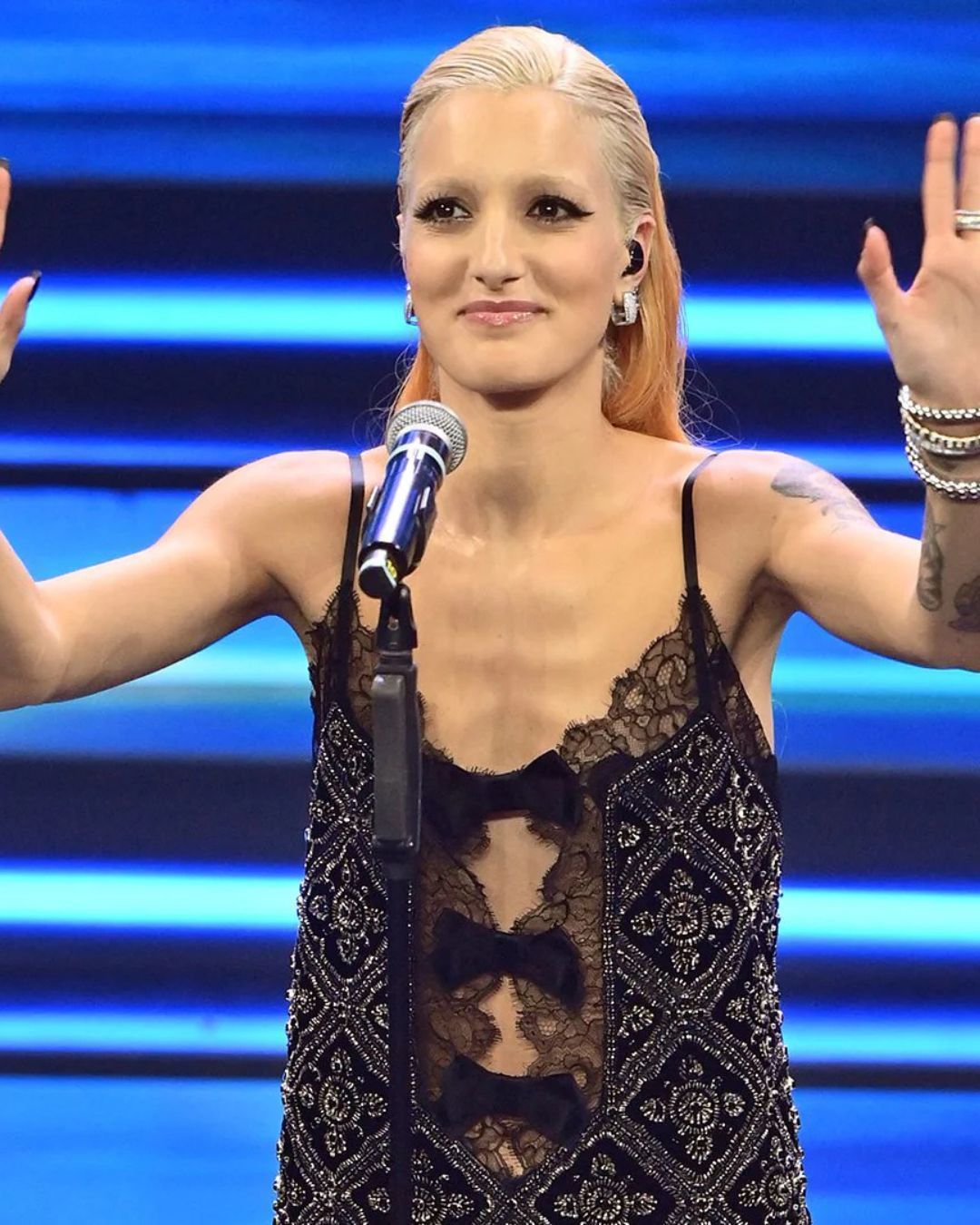 Sanremo è beauty: trucco e parrucco sul palco dell'Ariston Cosa raccontano davvero i beauty look del Festival