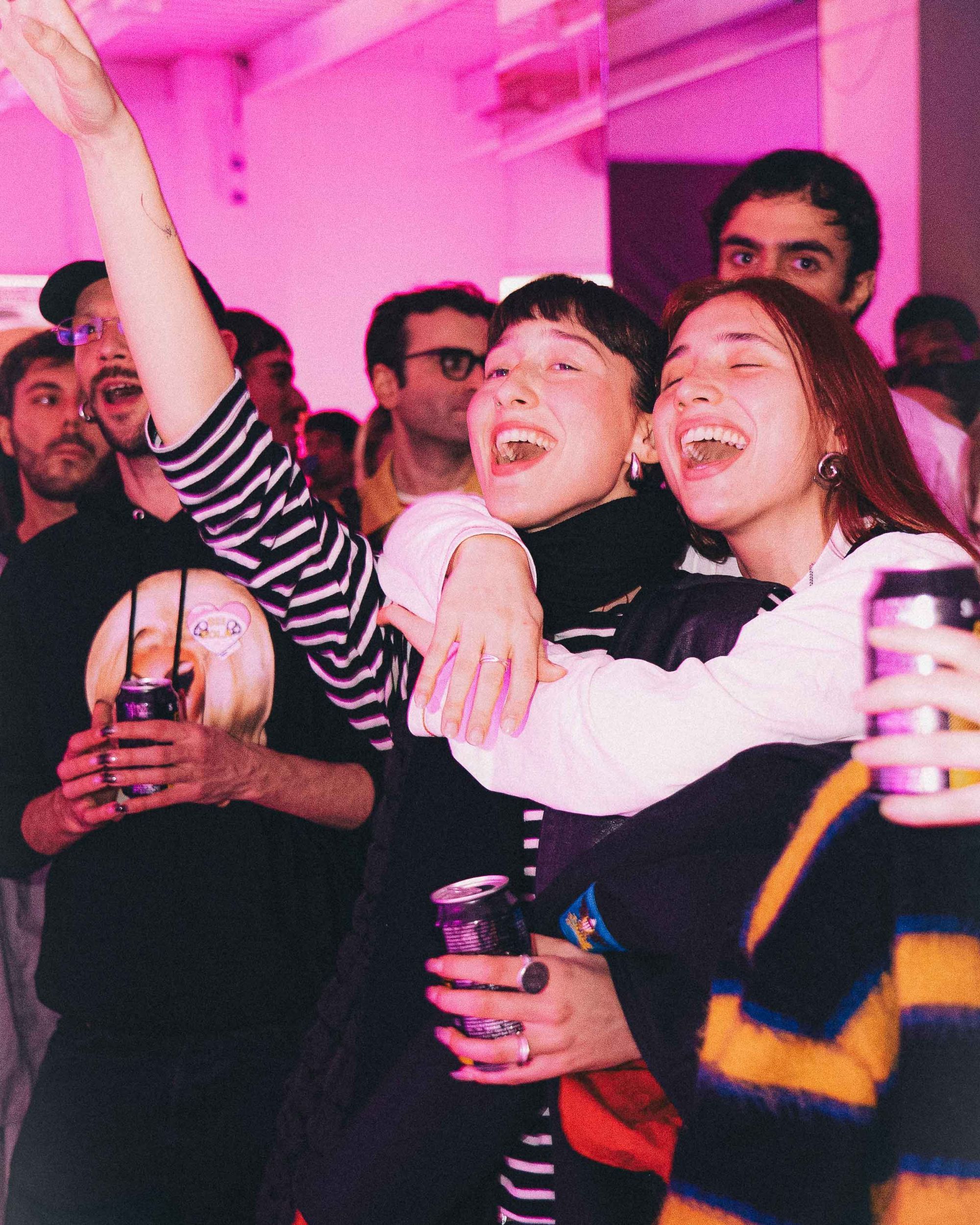 5 posti a Milano dove guardare il Festival di Sanremo 2026 Dopotutto, perché non guardarla in compagnia?