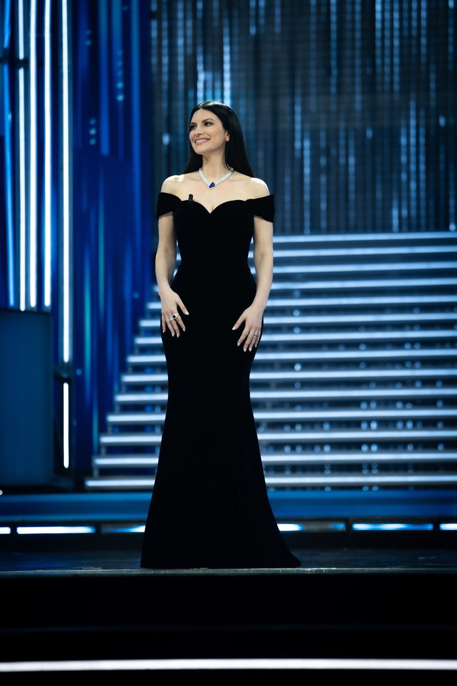 I migliori outfit e beauty look della prima serata di Sanremo 2026 Dal total white al total black | Image 605003