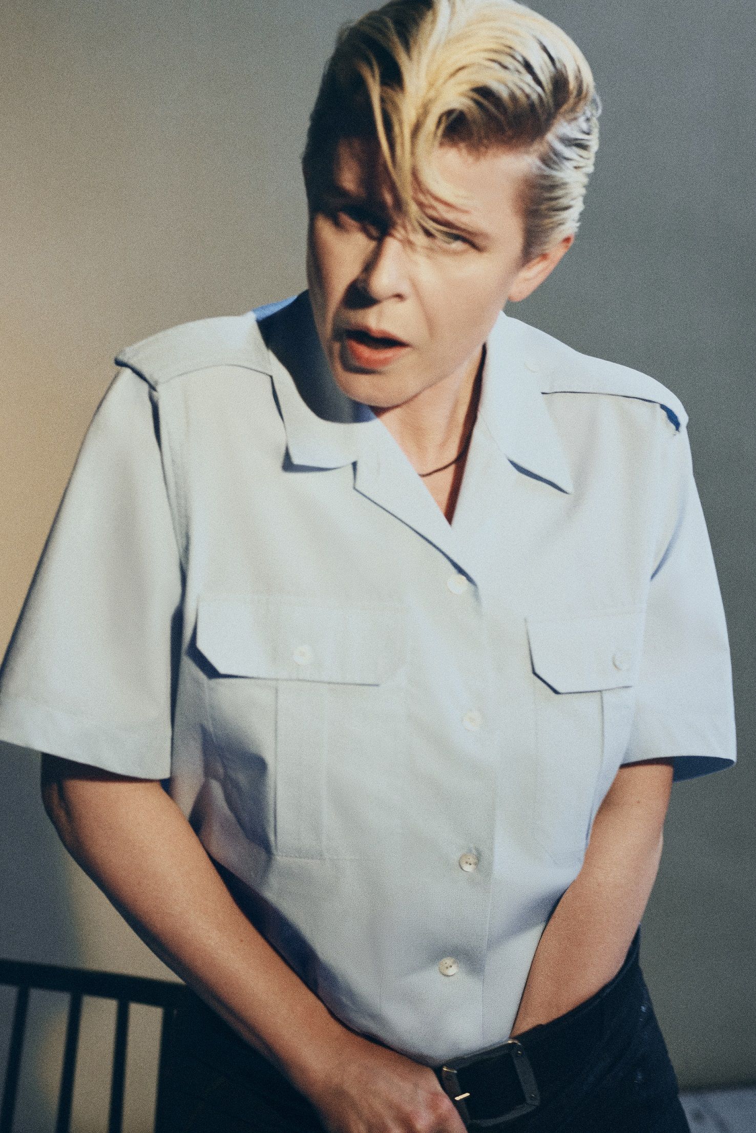 Robyn è il volto della campagna SS26 di Acne Studios La femminilità assertiva attraverso la lente di Nadia Lee Cohen | Image 605201