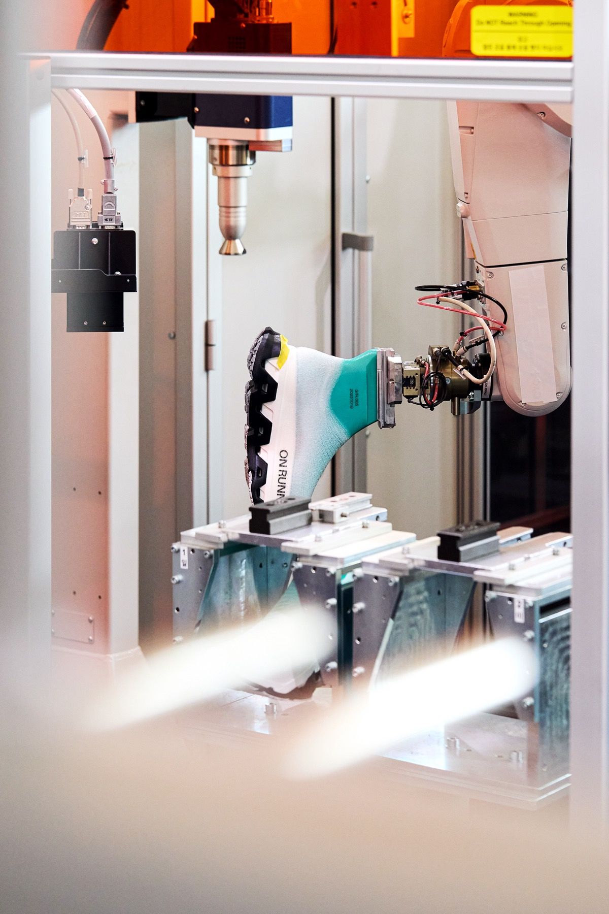 On’s LightSpray™ Technology arrives in South Korea LightSpray Cloudmonster 3 Hyper is the first sneaker produced in the korean factory | Image 605324