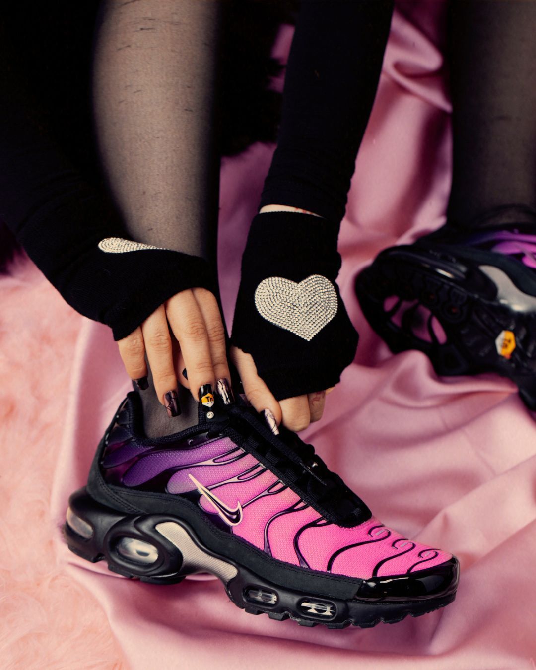 The Nike TN have never been so girly Nike and Foot Locker for a street and rebellious femininity with Tokyo and Mimì