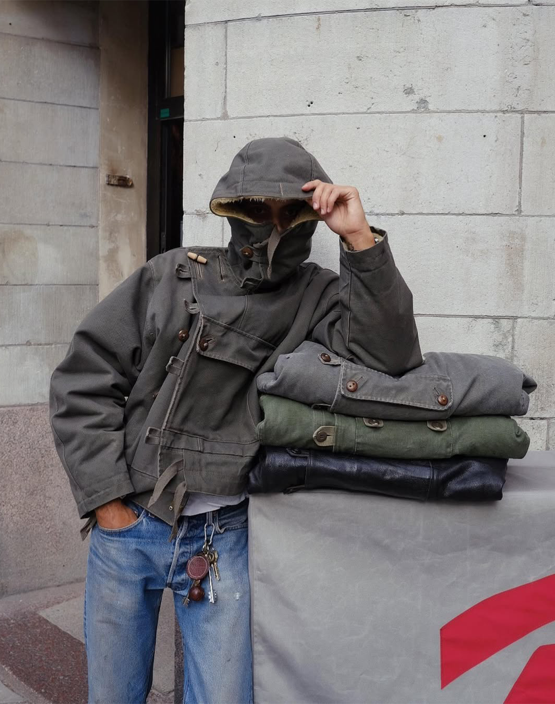 Anche il fast-fashion si finge vintage La Swedish Motorcycle Jacket che sta spopolando su Shein