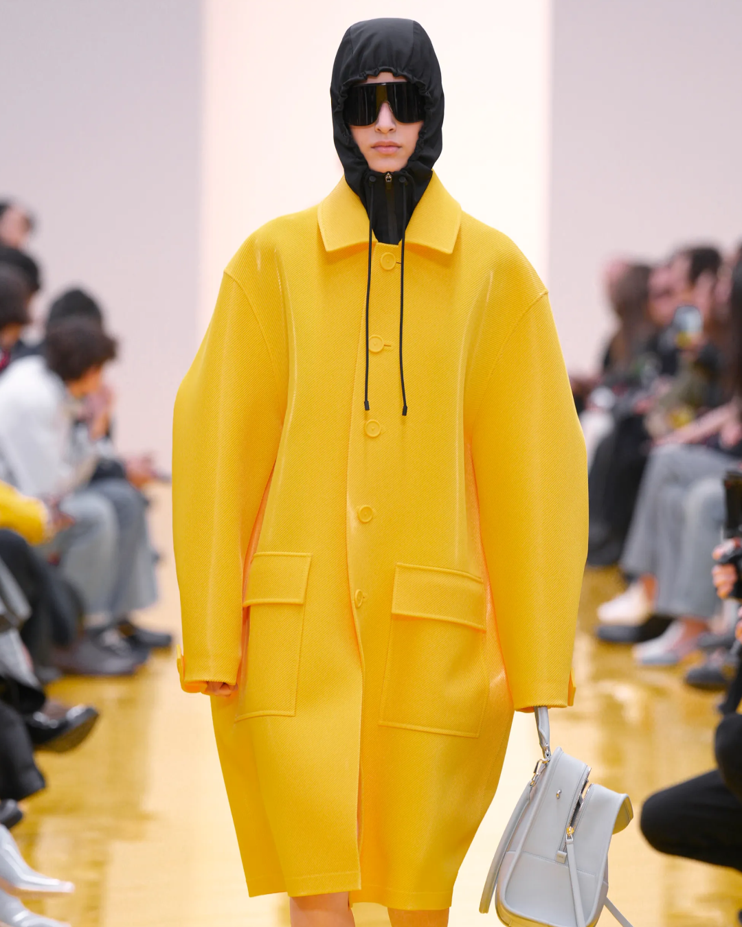 What mountain must Loewe's FW26 climb? The second collection from the creative duo McCollough/Hernandez leaves several doubts