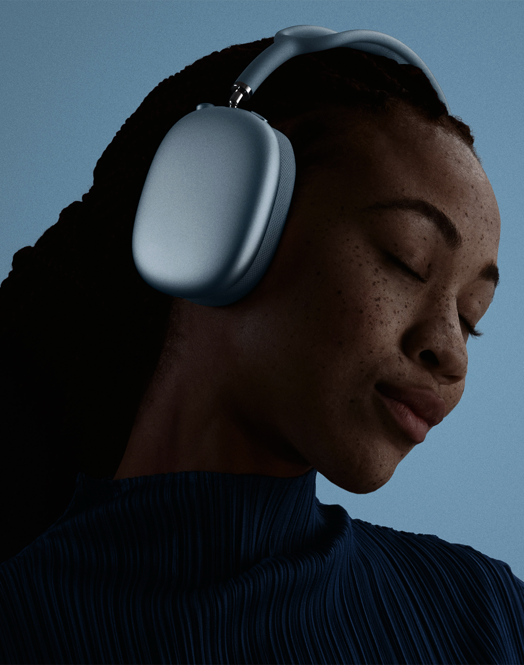 Apple presenta le AirPods Max 2 Ora con il potente chip H2