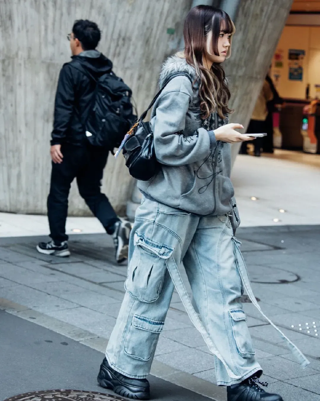 What is jobbing hugging? When you hate your job yet can't quit