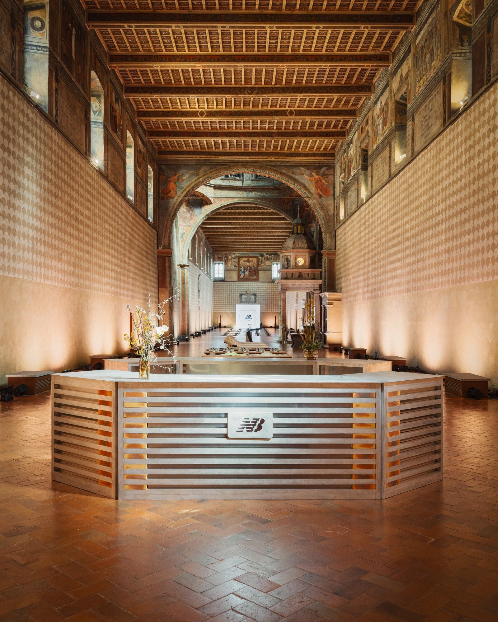 Ecco come è stata la New Balance Run House alla Maratona di Roma 2026  In una cornice storica senza tempo, un hub per coltivare la comunità del brand