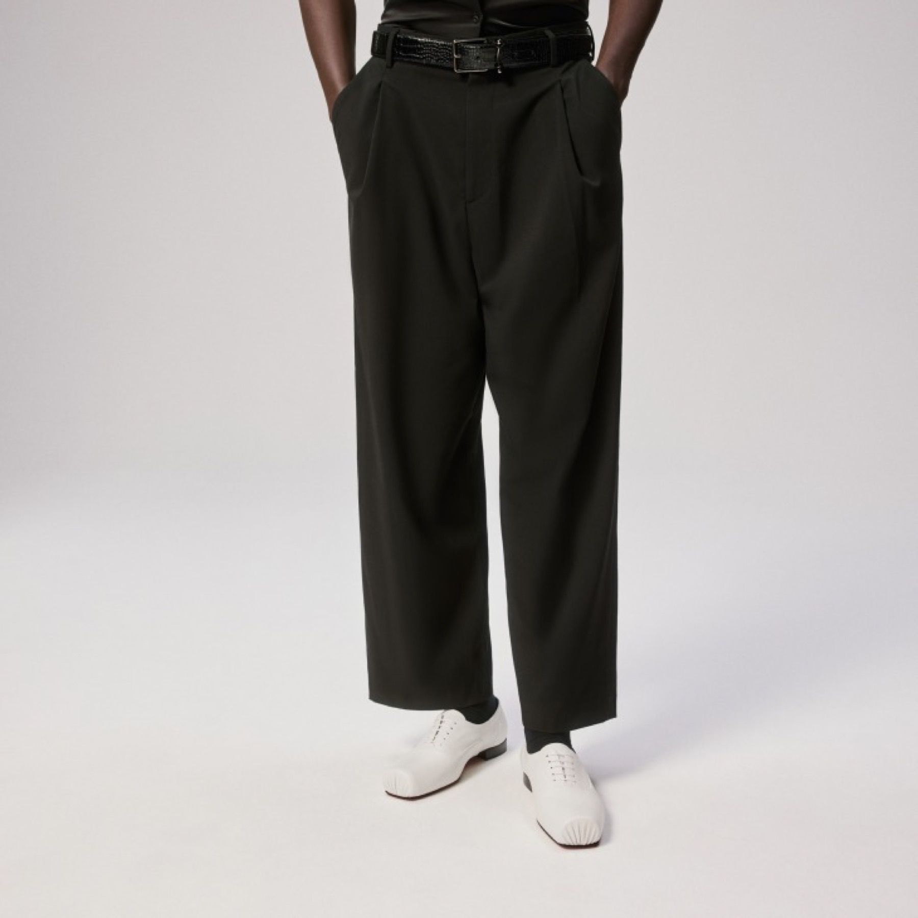 What’s the current state of men’s footwear? And no, we’re not just talking about men’s ballet flats | Image 611201