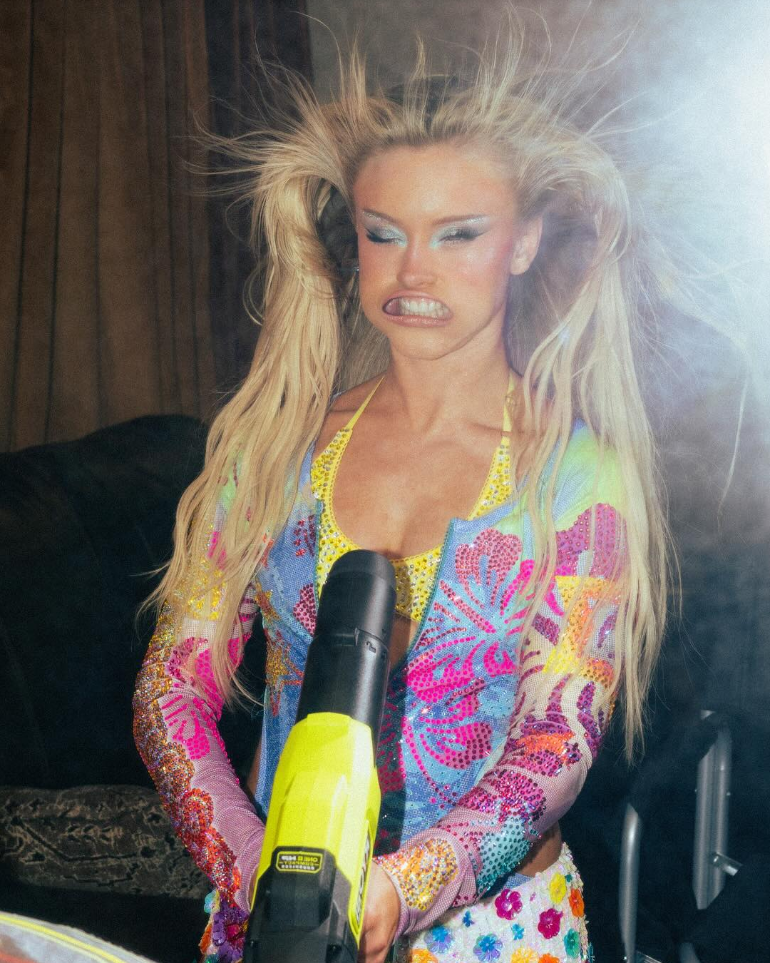 Siamo pronti a divertirci di nuovo? Il funmaxxing è la nuova rotta della comunicazione digitale