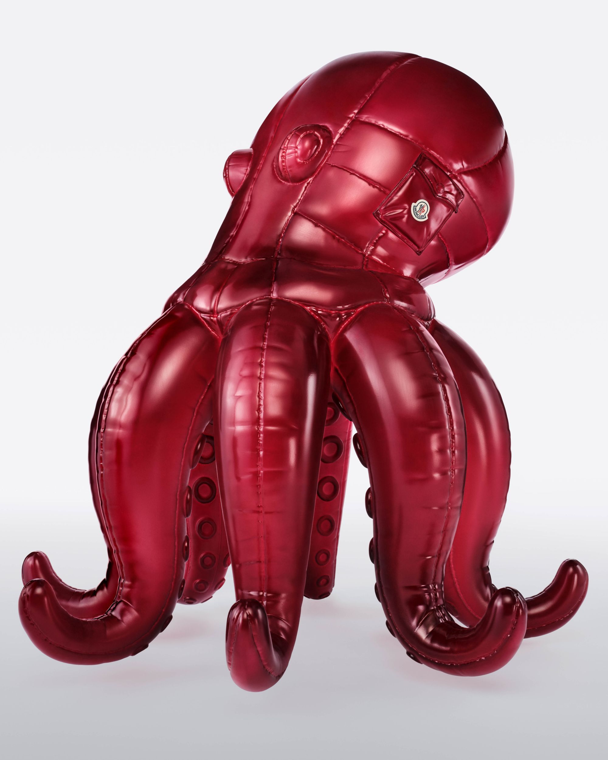 Moncler lancia Have a puffy summer con Jamie Dornan Quando la morbidezza diventa freschezza | Image 613037