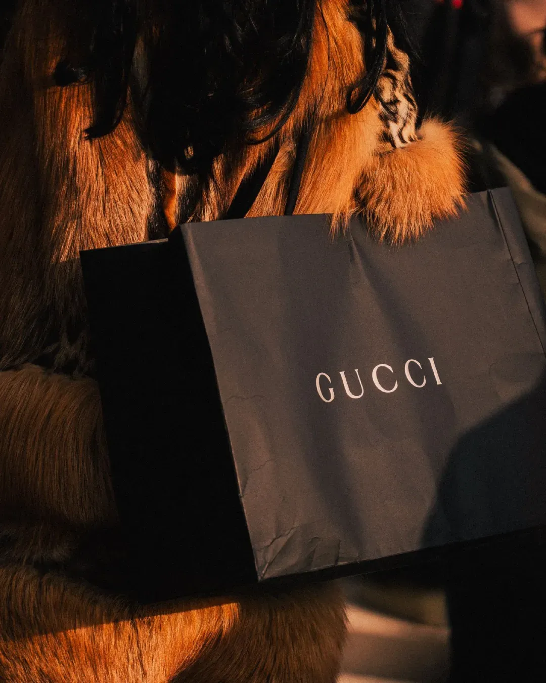 Il lusso ha perso 100 miliardi di dollari in borsa La guerra ha colpito il mercato delle grandi firme