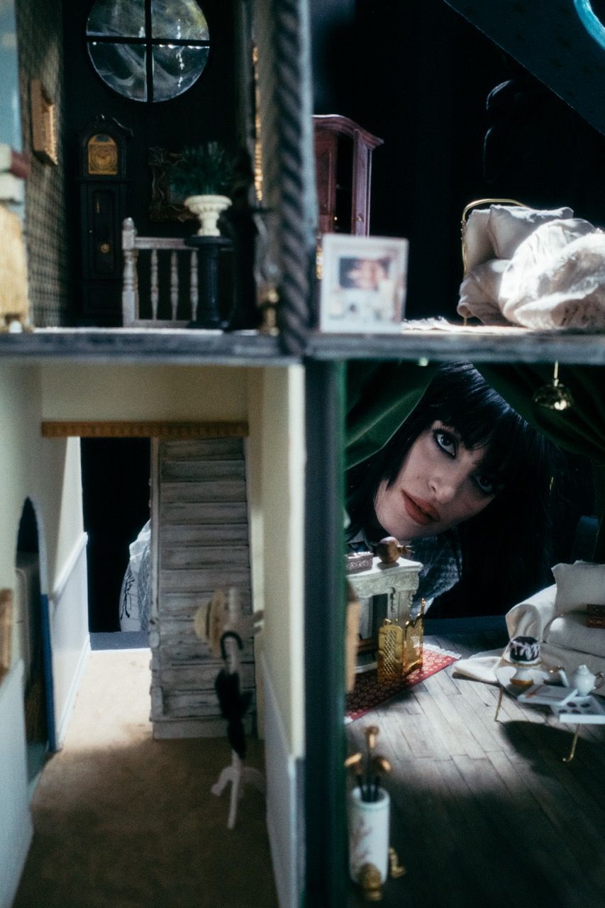 “Questo disco è un segreto detto ad alta voce” Intervista a Roshelle, che torna con Mangiami pure | Image 612936