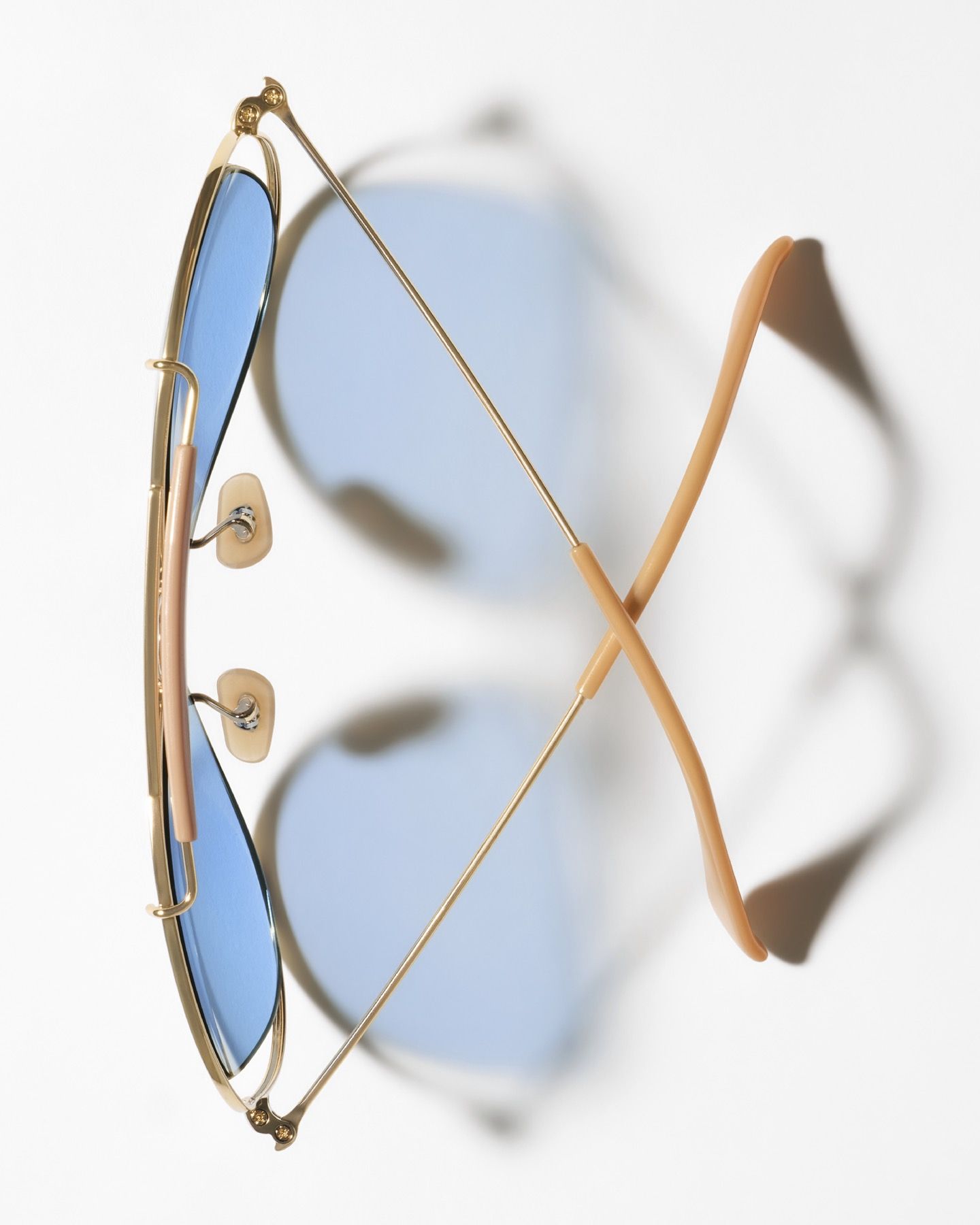 The new collaboration between Dolce&Gabbana and Ray-Ban is here Featuring the new Shooter and Outdoorsman II models | Image 613102