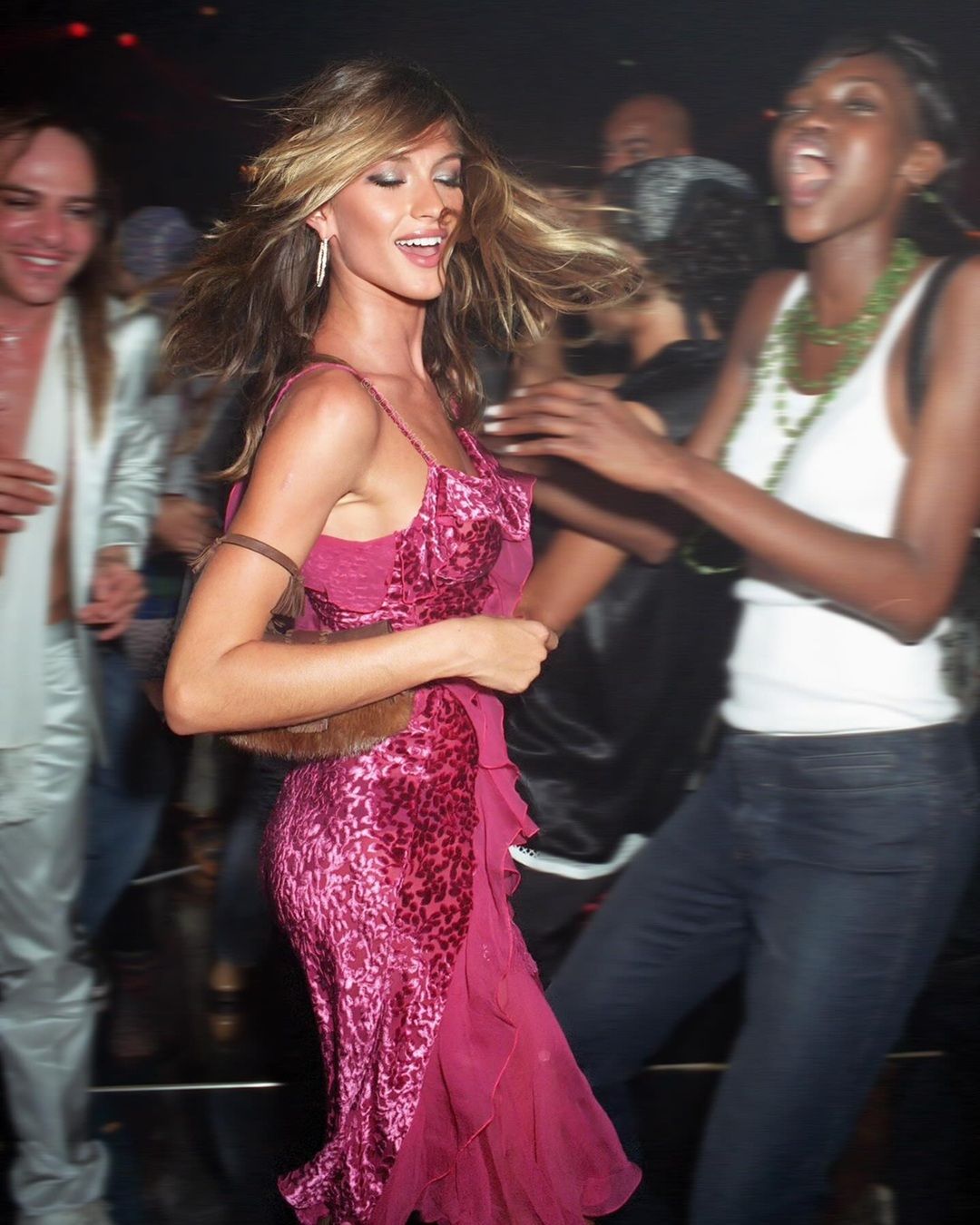 Quello che vediamo su TikTok è successo prima sulla pista da ballo? Retrò è meglio