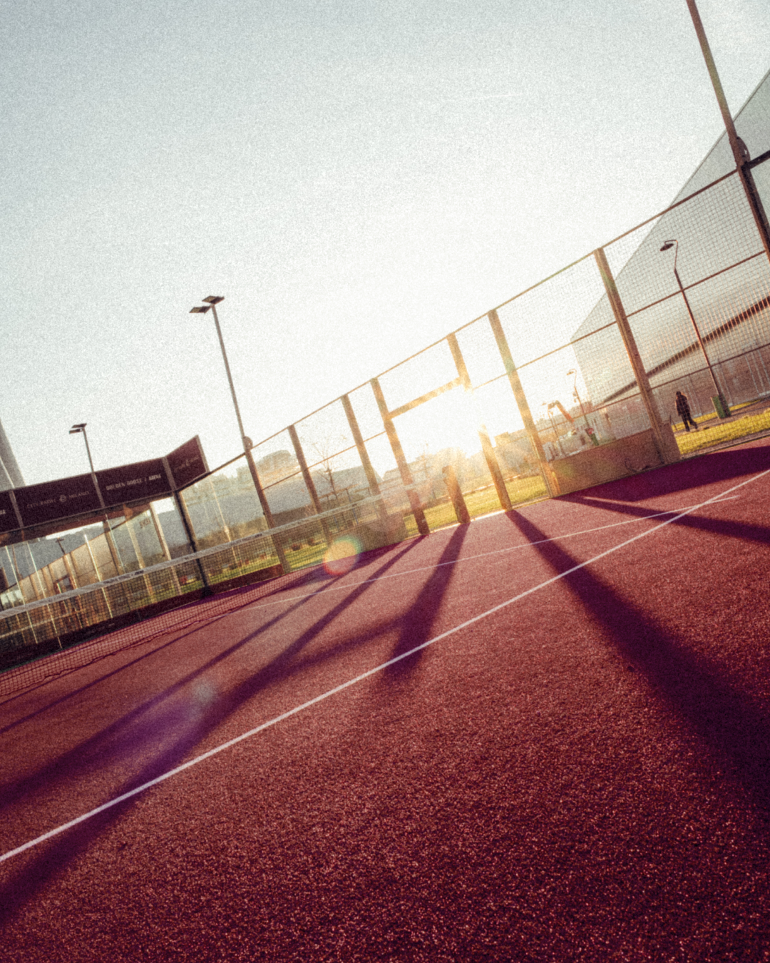 Per questa Milano Design Week, Golden Goose ci porta sul campo  Con un’esperienza immersiva che unisce sport, design e community