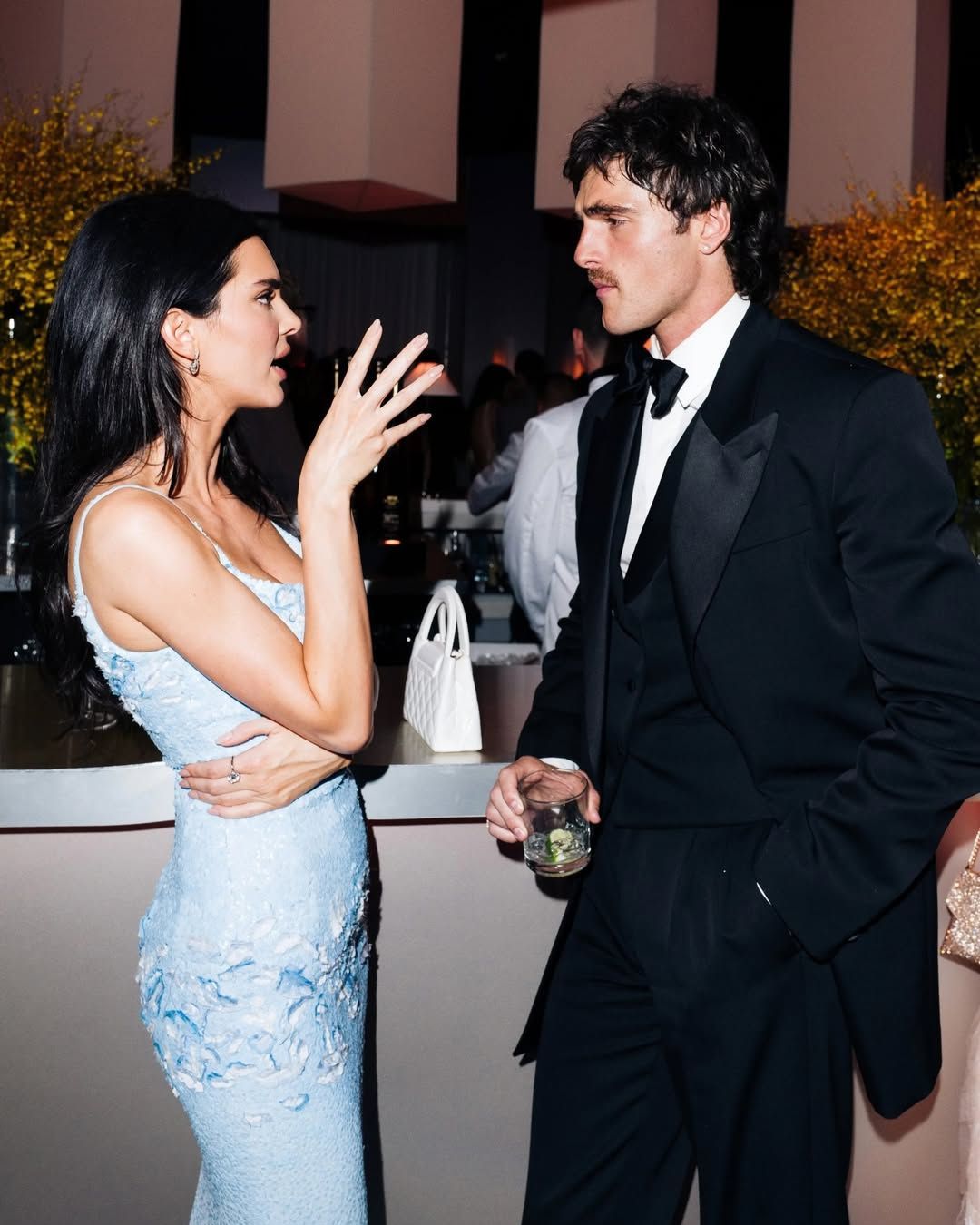 Gli uomini che stanno con le donne Kardashian hanno una volontà propria Sì, Timothée Chalamet, Jacob Elordi e Lewis Hamilton hanno scelto con chi stare tutti da soli