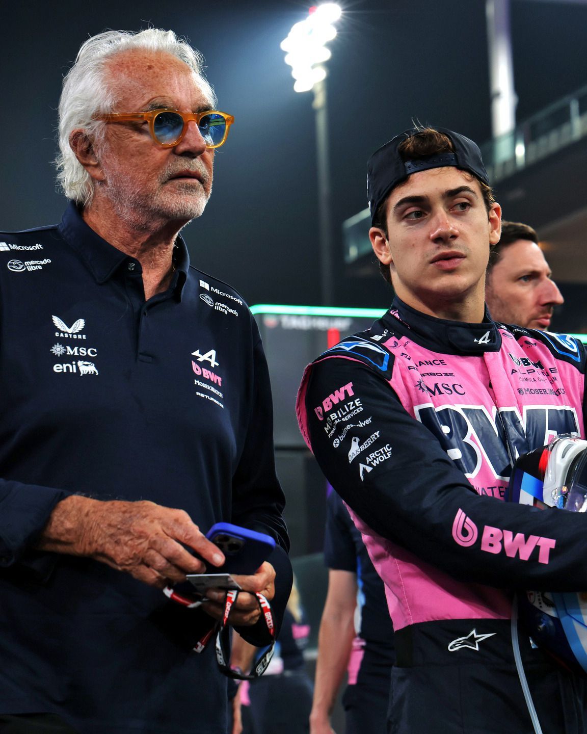 Brioni arriva in Formula 1 insieme ad Alpine Eleganza sartoriale e performance si incontrano nel paddock