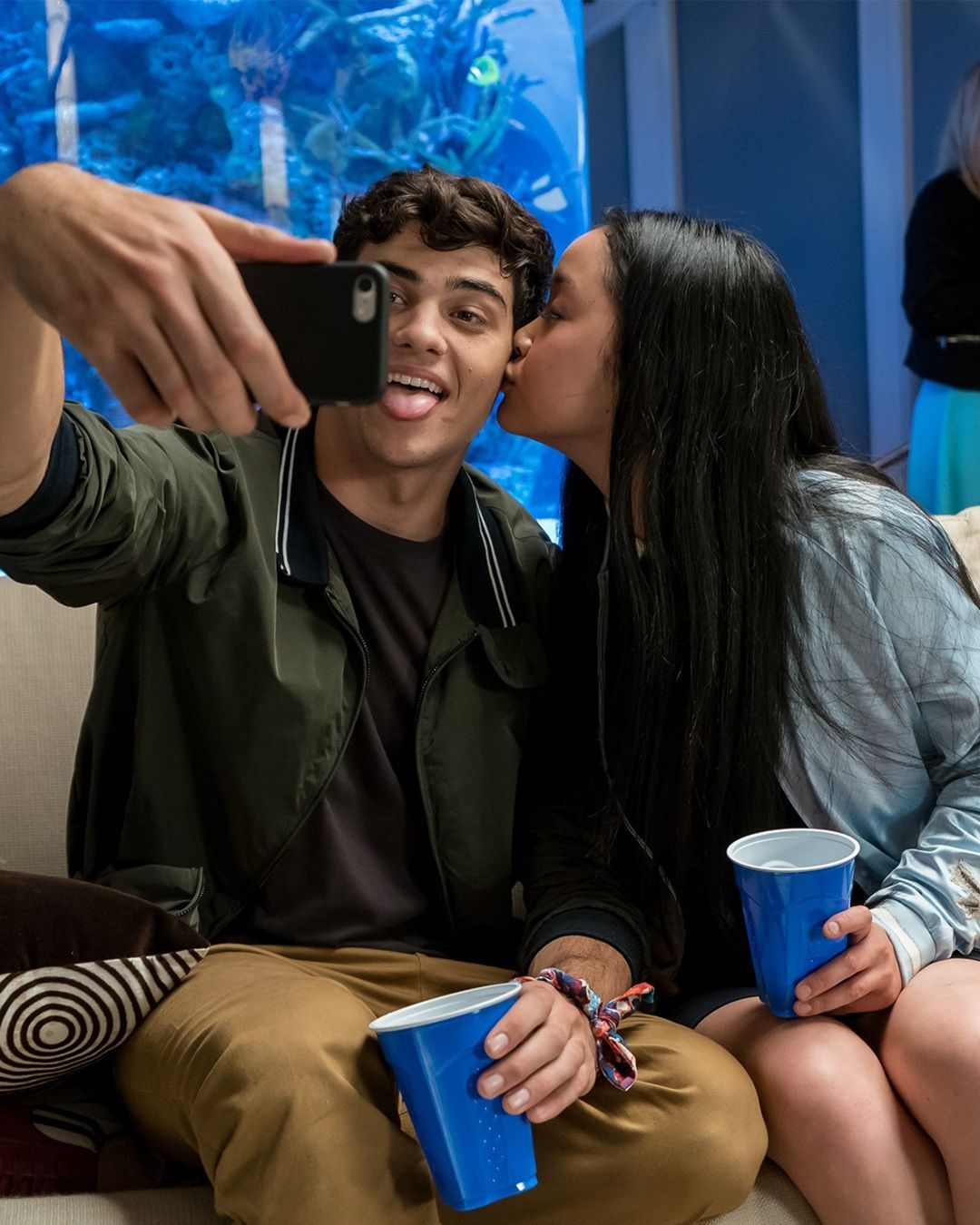 Tutti abbiamo avuto una hallway crush Come la “cotta da corridoio” è diventata una delle esperienze più familiari per la Gen Z e i Millennial nella cultura popolare