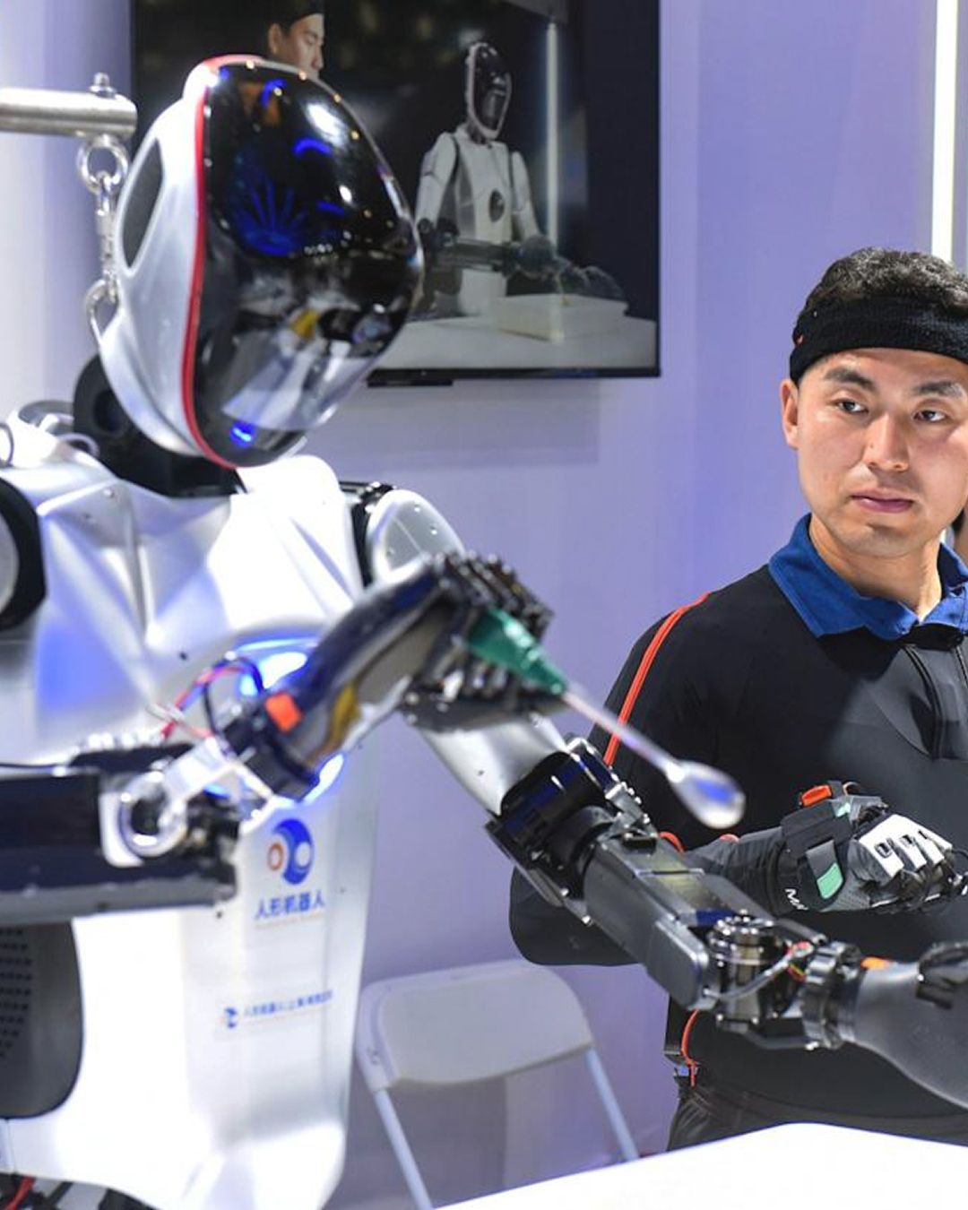 In Cina non si possono licenziare i dipendenti sostituiti dall'AI  Il governo detta legge sul mercato del lavoro in risposta alle nuove tecnologie