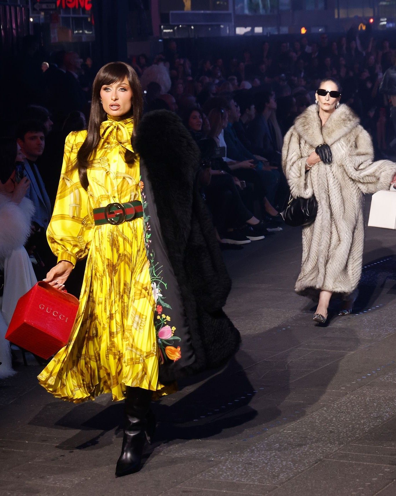 5 momenti memorabili dello show Gucci Cruise 2027 Demna porta la Maison fiorentina nel cuore di New York