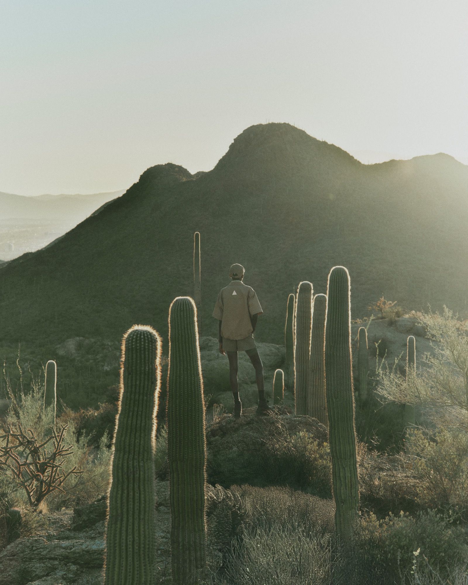 Per la nuova collezione di Moncler Grenoble, abbiamo intervistato Gus Kenworthy Tra layering tecnico, deserti dell’Arizona e il ritorno alle Olimpiadi, il campione freestyle racconta un’idea di outdoor che va oltre la montagna | Image 617254