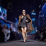 Quanto conviene ai brand investire in show iper-costosi?  Dopo quello di Gucci a Times Square, il dibattito si è riacceso nel settore