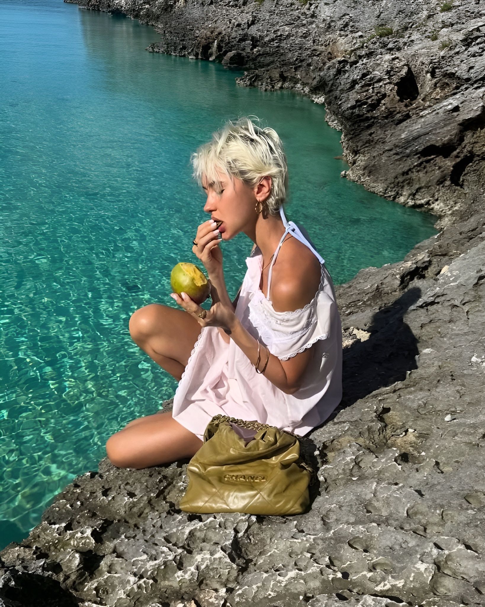 Photosensitizing skincare products to use with caution in summer From retinol to fruit acids: are you sure you need to give them up?