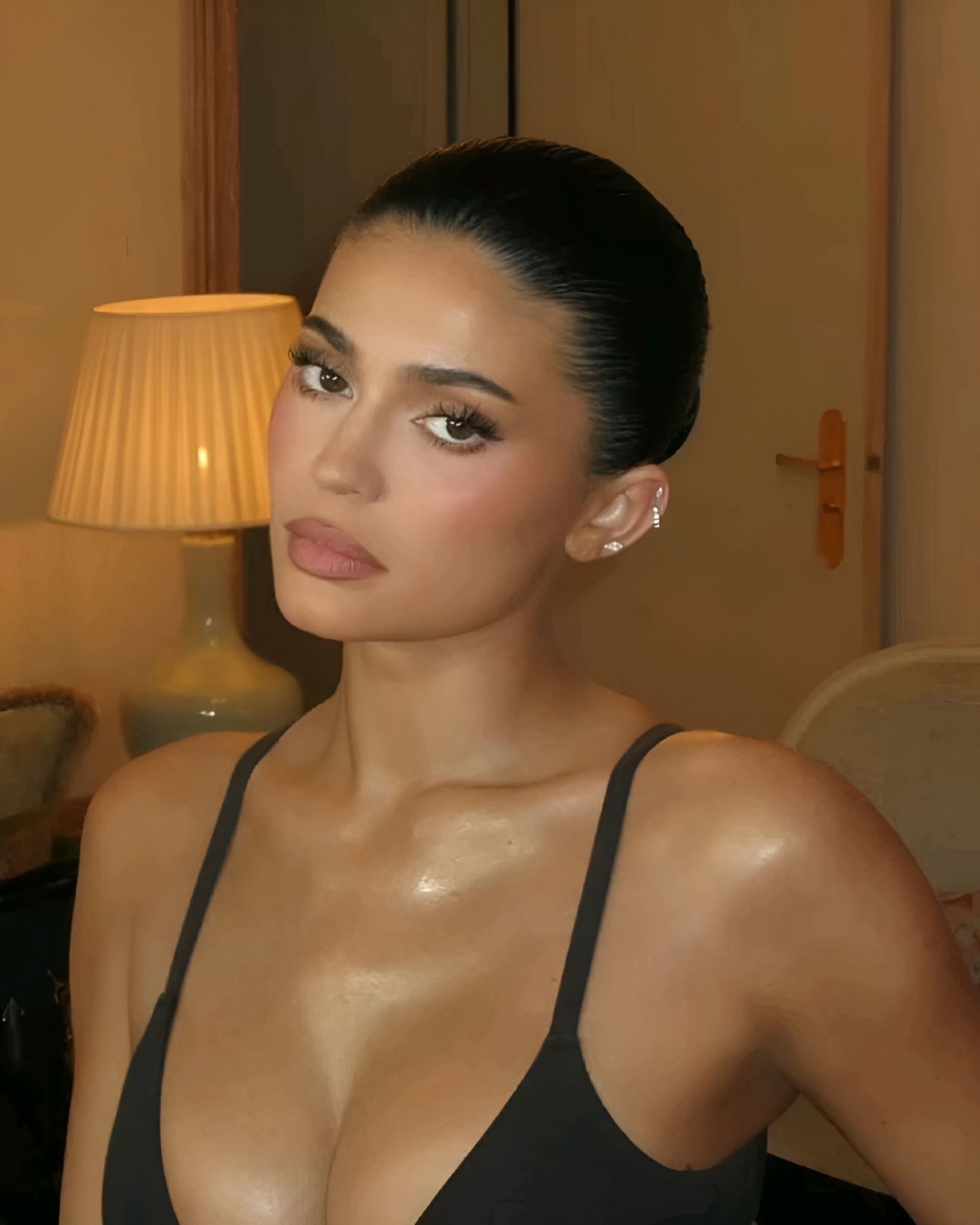 Kylie Jenner's partless slick back proves just how incredibly easily influenced we are And it's a little sad