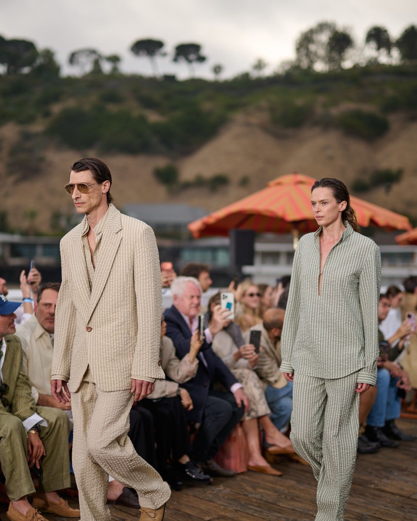 La villeggiatura di Zegna a Malibu per la collezione SS27 L’eleganza sulle sponde del Pacifico