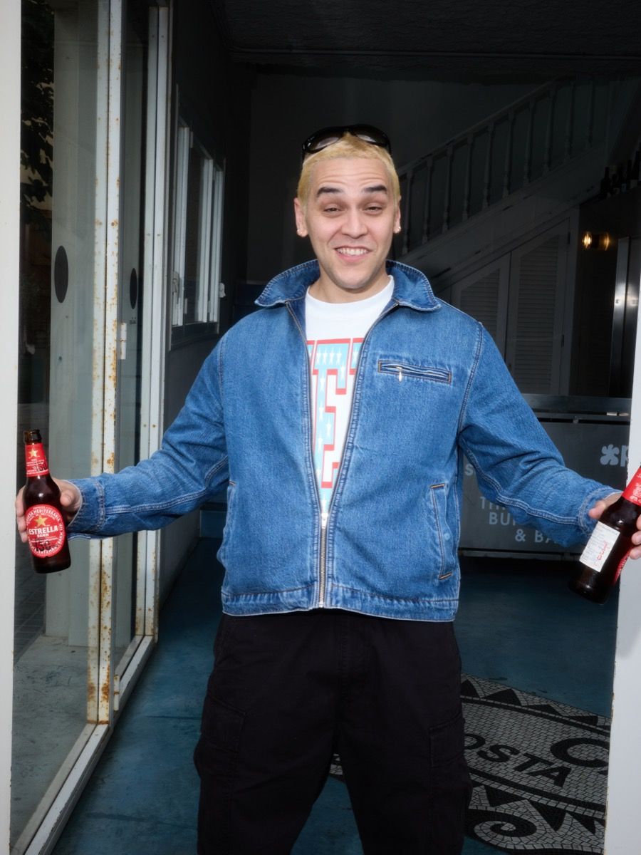BARBACUE e BUFET SOCIS CLUB inaugurano l'estate a Casa Costa in collaborazione con Levi's L'evento annuale a Barcellona ha riunito personalità della musica, moda, arte e cultura | Image 619722