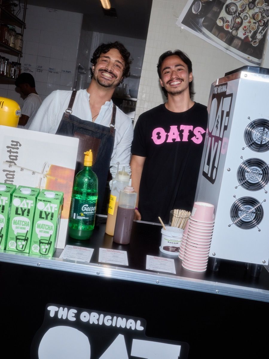 BARBACUE e BUFET SOCIS CLUB inaugurano l'estate a Casa Costa in collaborazione con Levi's L'evento annuale a Barcellona ha riunito personalità della musica, moda, arte e cultura | Image 619779