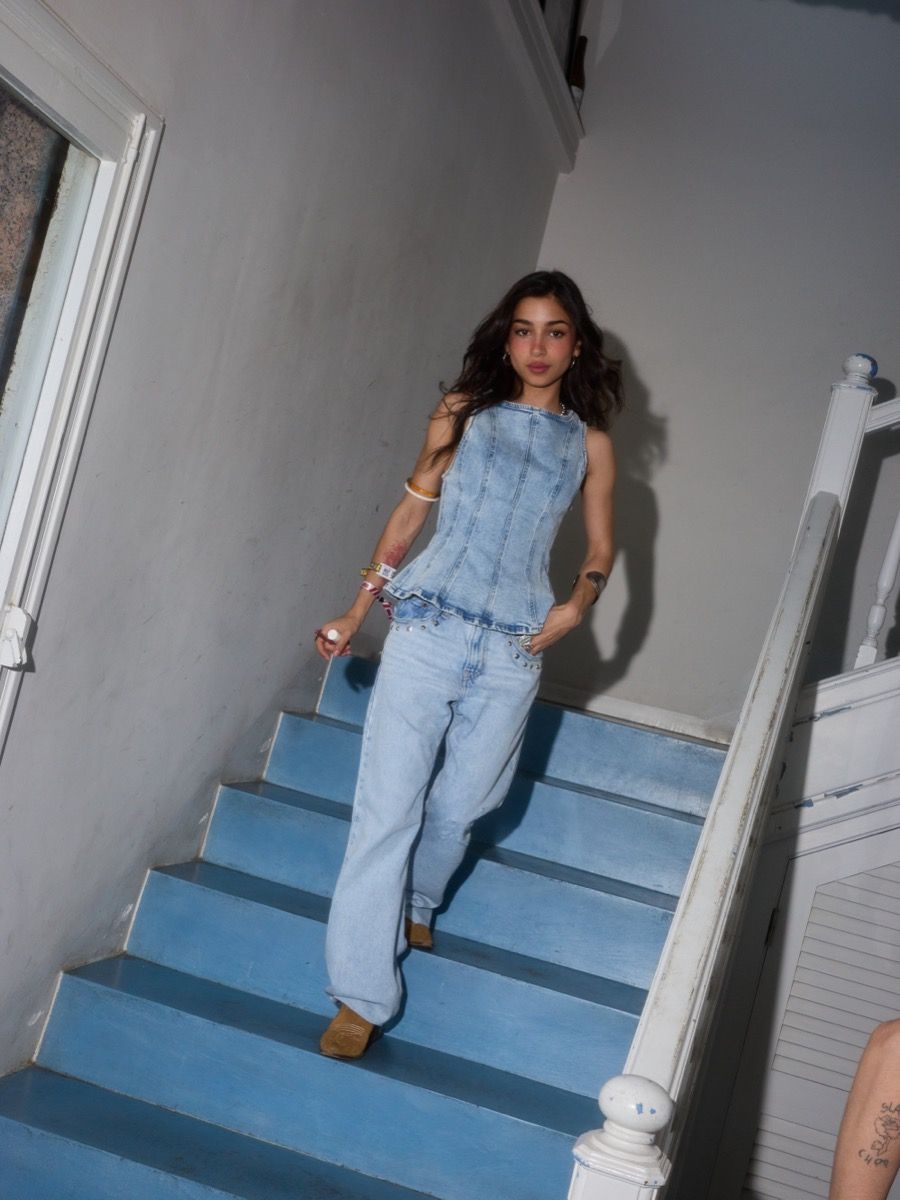 BARBACUE e BUFET SOCIS CLUB inaugurano l'estate a Casa Costa in collaborazione con Levi's L'evento annuale a Barcellona ha riunito personalità della musica, moda, arte e cultura | Image 619775