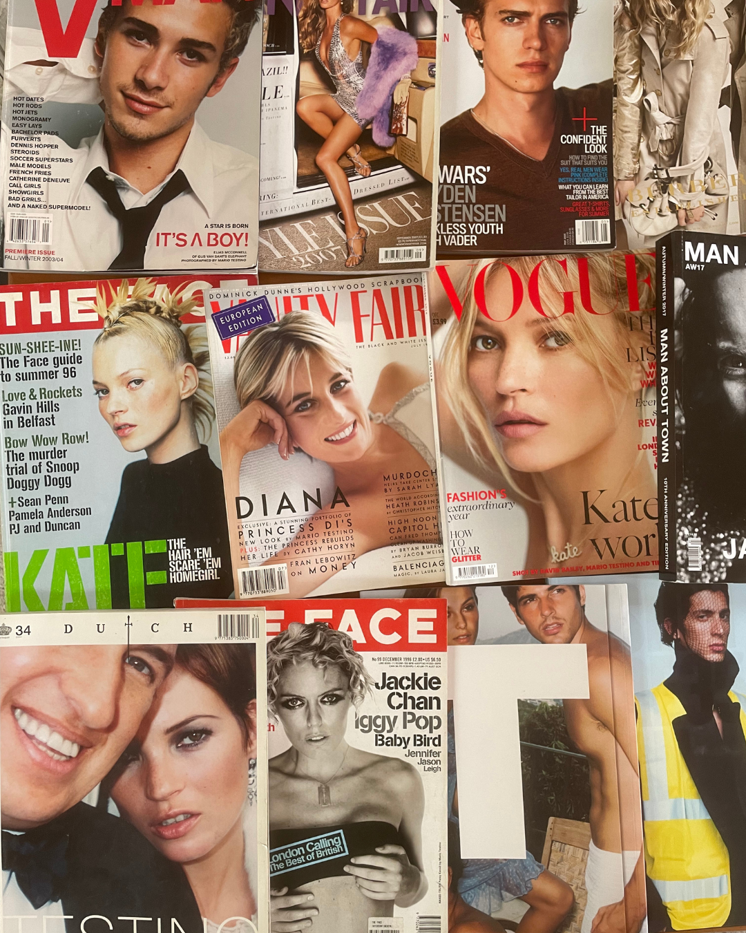 Milano fashion library presenta Mario Testino: a published history La mostra, aperta dal 20 al 24 giugno, ripercorrerà quarant'anni di carriera di Testino attraverso la carta stampata