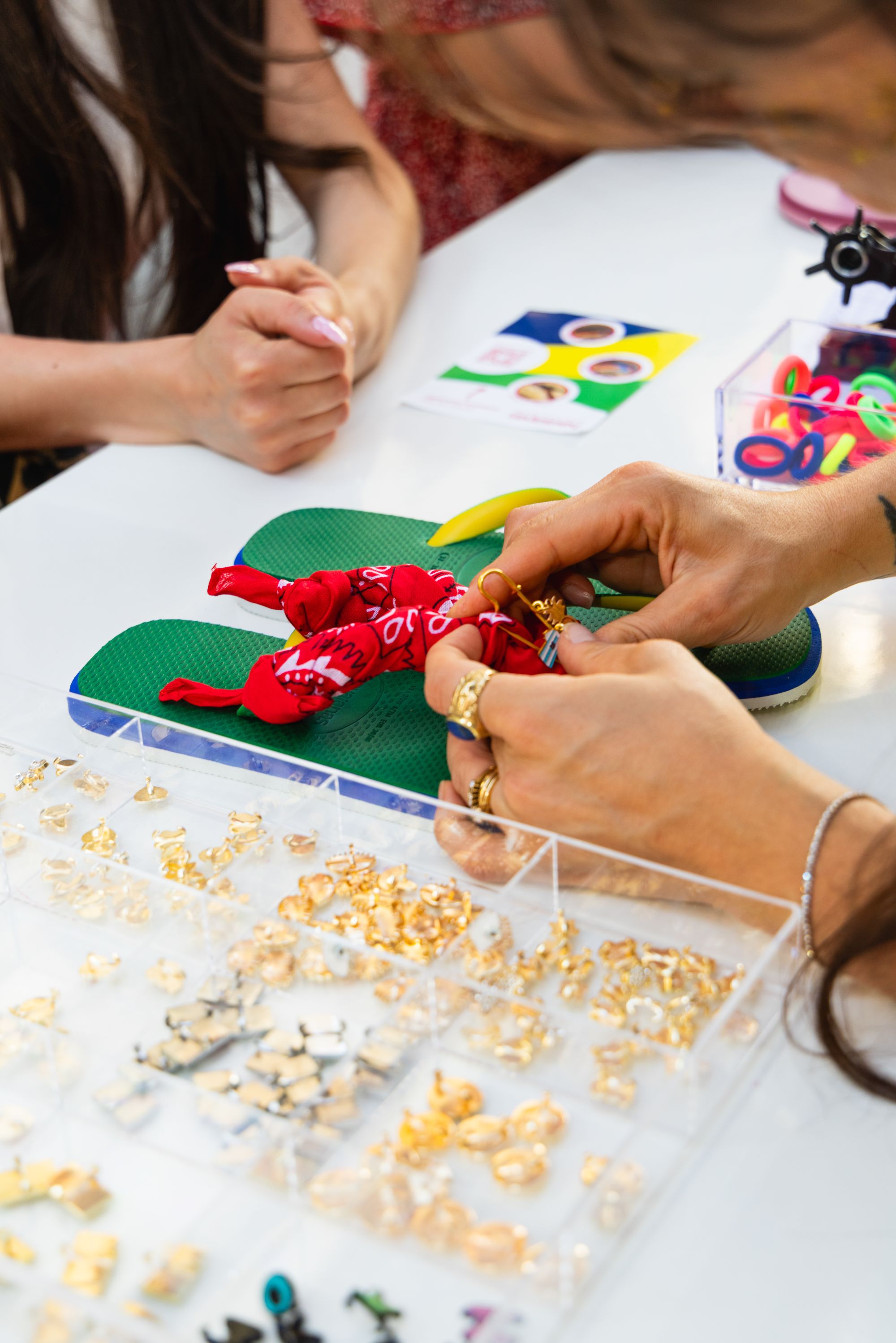 After Milan, Havaianas and AW LAB bring 'Brasilidade' to the heart of Naples Summer is full of creativity with Havaianas and AW LAB, also in the Neapolitan capital | Image 622062