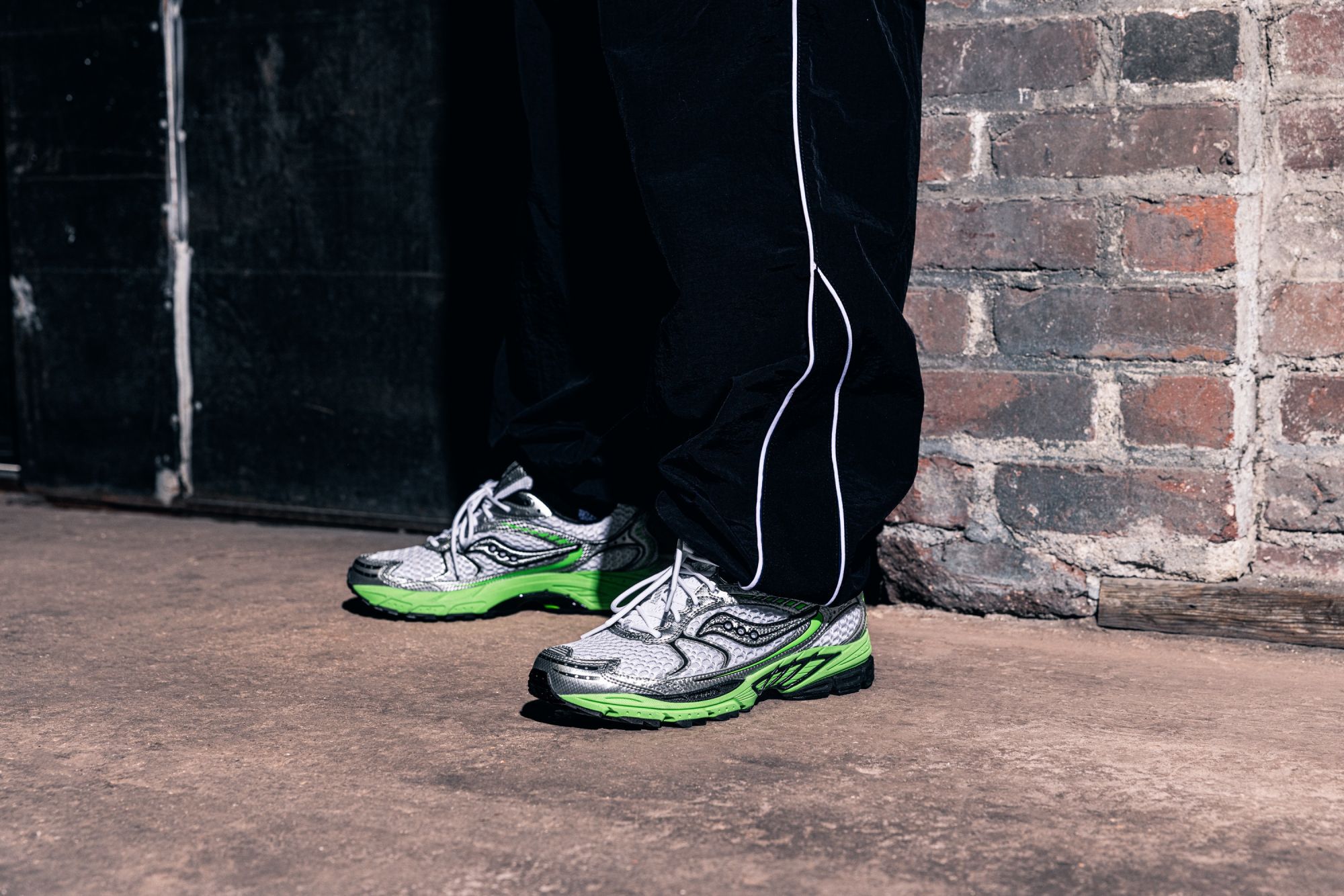 Saucony presenta le ProGrid Ride 1 alla Paris Fashion Week Una collezione dedicata alla fedeltà, per le strade proprio come in pista | Image 622550