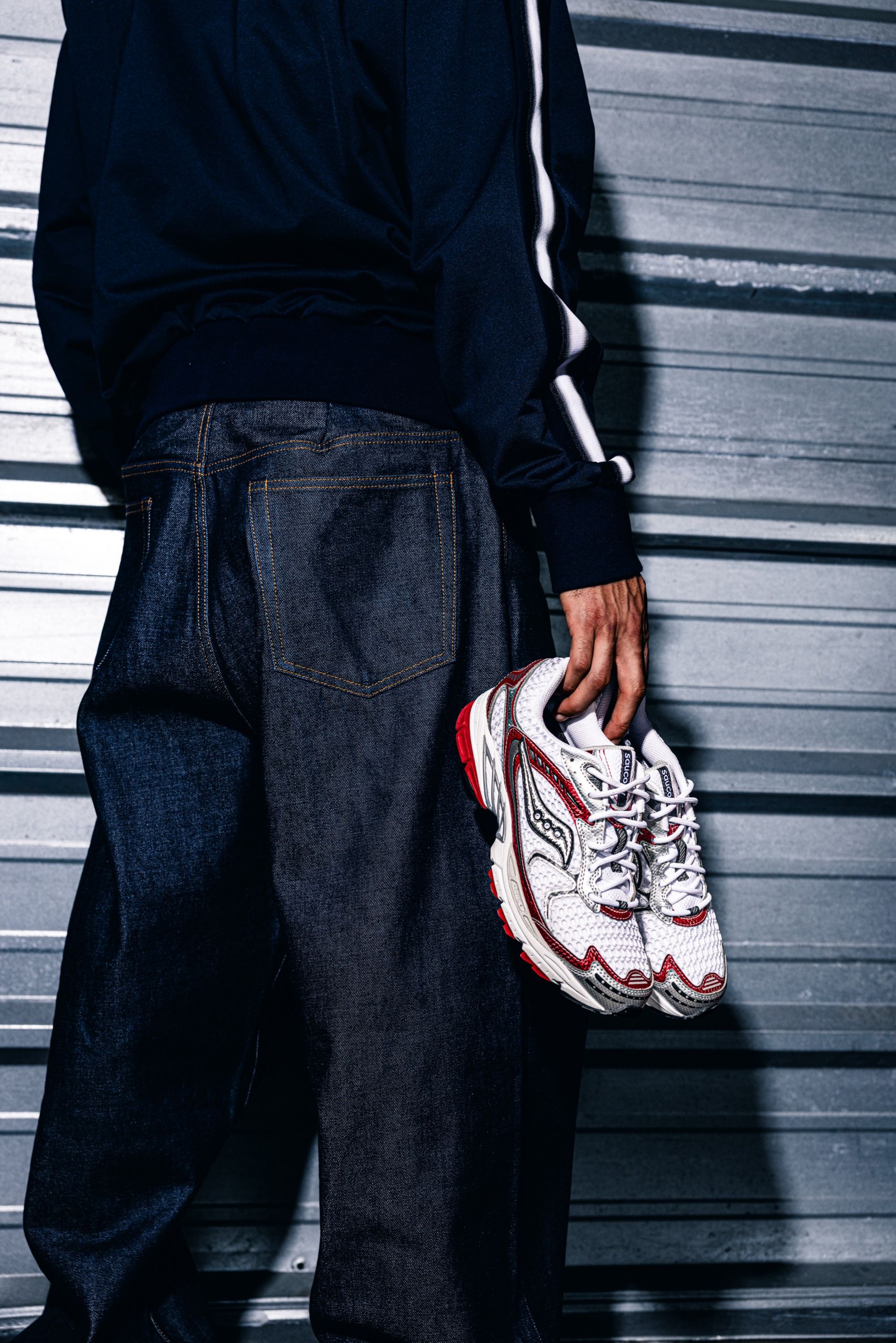 Saucony presenta le ProGrid Ride 1 alla Paris Fashion Week Una collezione dedicata alla fedeltà, per le strade proprio come in pista | Image 622549