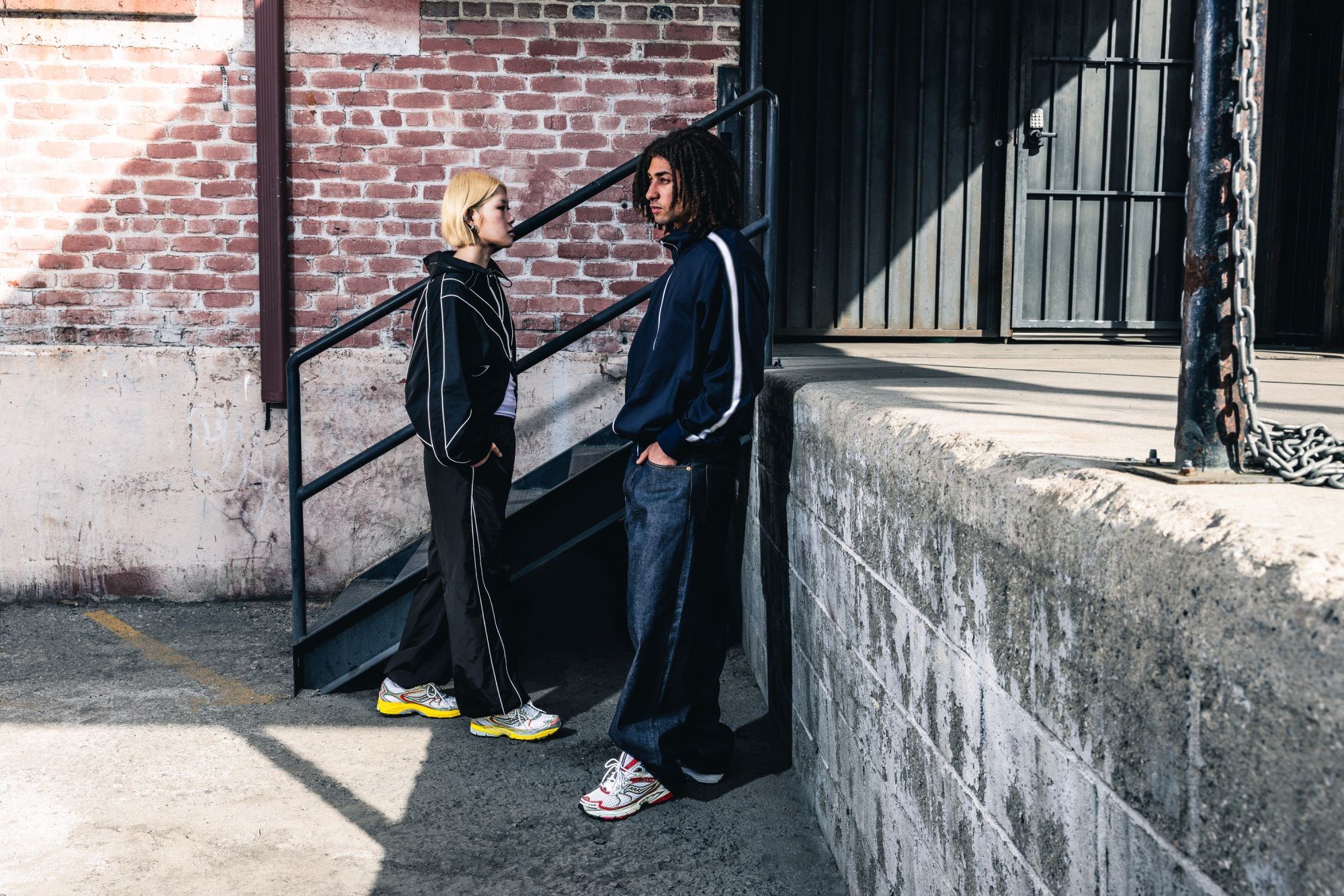 Saucony presenta le ProGrid Ride 1 alla Paris Fashion Week Una collezione dedicata alla fedeltà, per le strade proprio come in pista | Image 622543