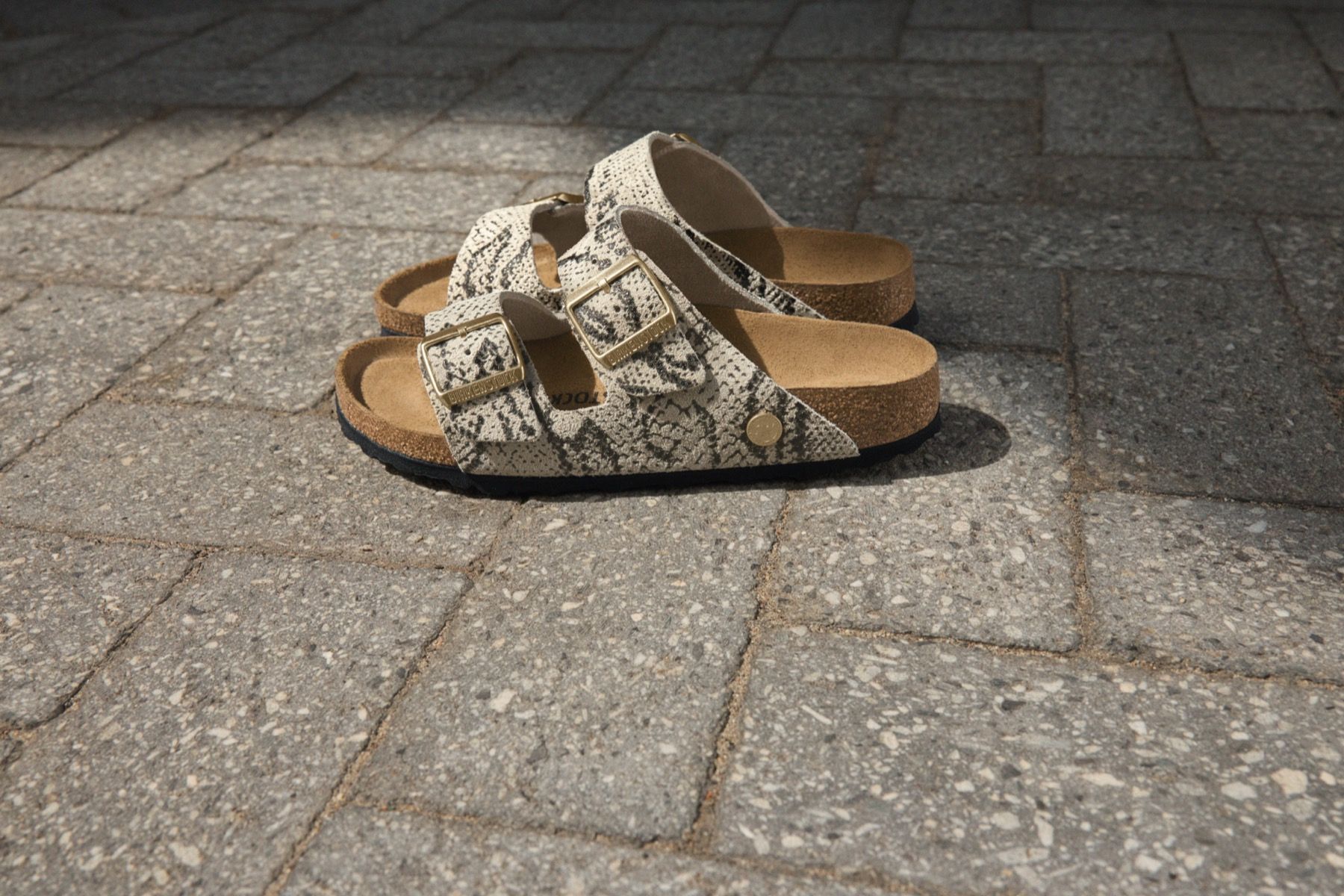 BIRKENSTOCK presenta “ANIMAL PACK” I modelli iconici cambiano look nella campagna Natural Interaction | Image 623716